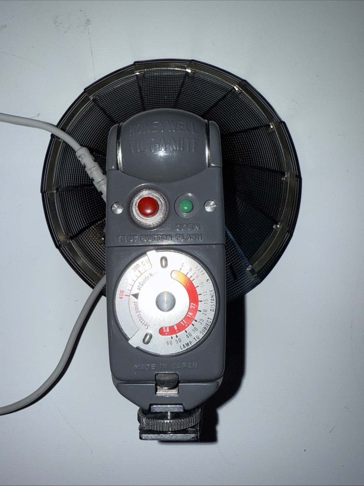 Vintage Honeywell Tilt-A-Mite Collapsible Flash AMAZING SHAPE! See Pictures