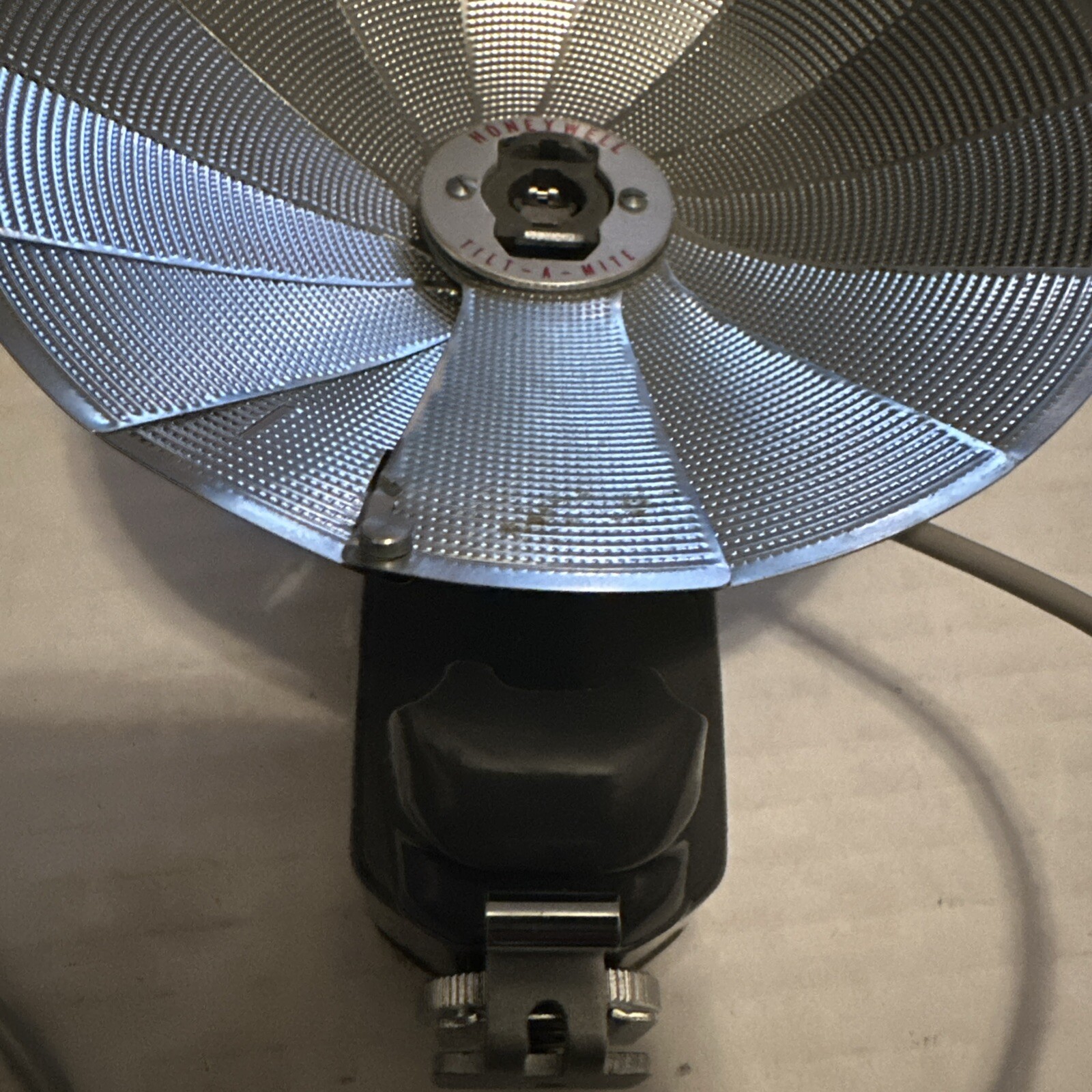 Vintage Honeywell Tilt-A-Mite Camera Flash Unit Fan Style made in Japan