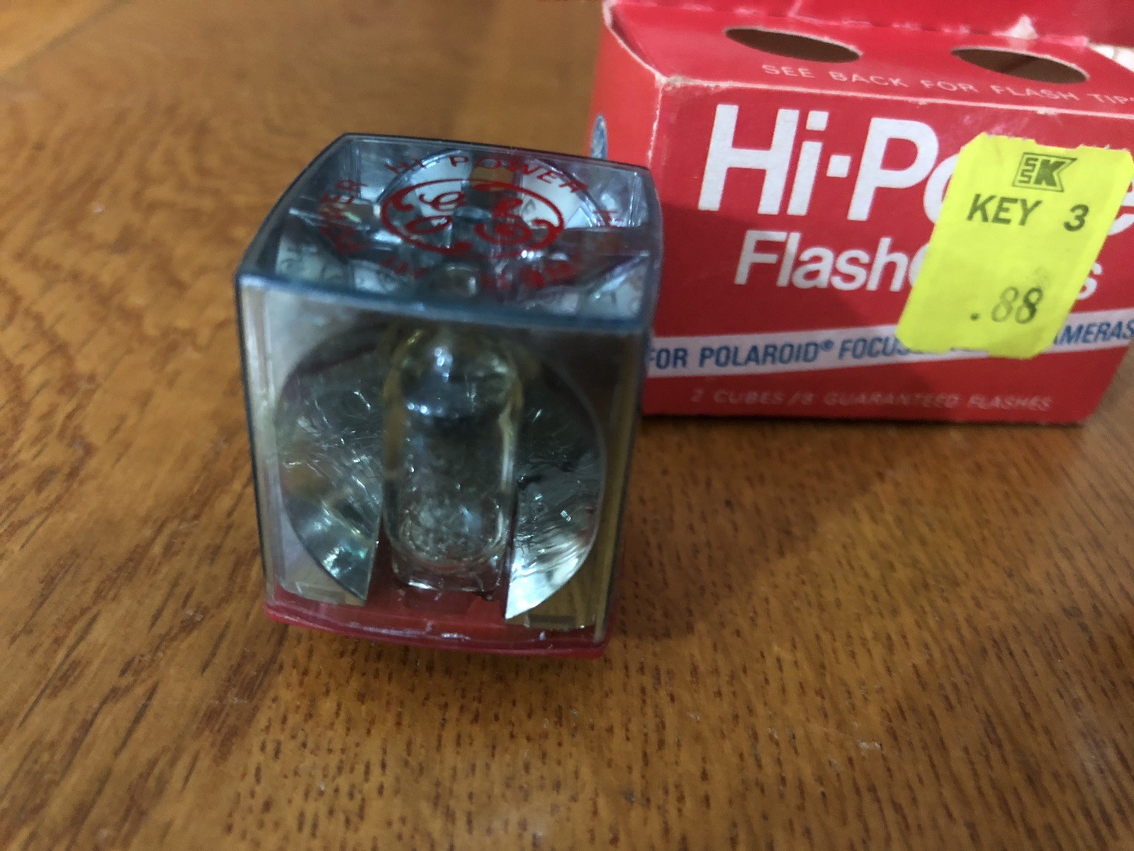 VINTAGE GE GENERAL ELECTRIC HI-POWER FLASH CUBES IN ORIGINAL PACKAGE USA MADE