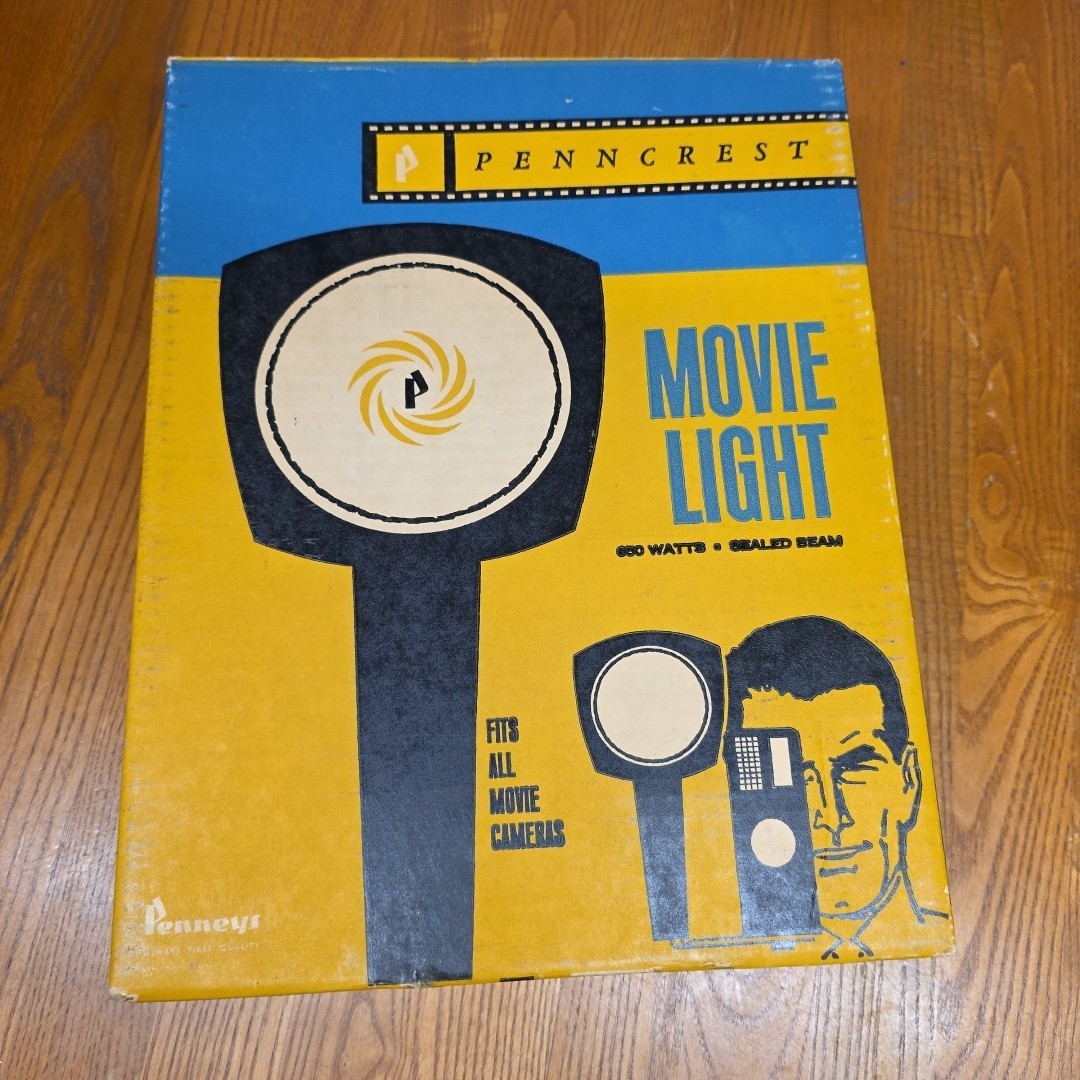 J.C. Penny Penncrest 88 Sealed Beam Movie Light Model 650 Made In USA