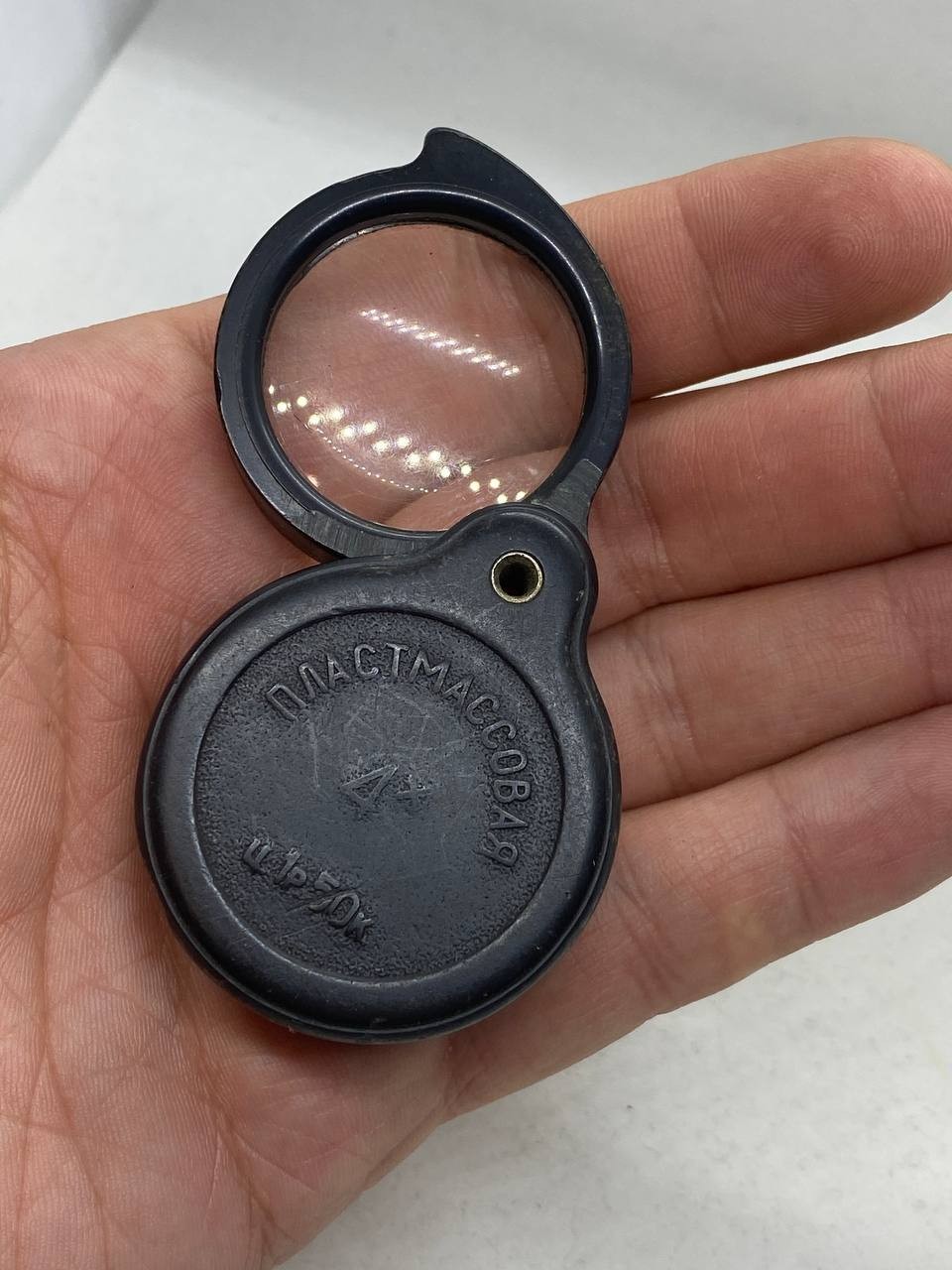 Vintage Soviet USSR KOMZ 4x loupe magnifier glass Carl Zeiss analog