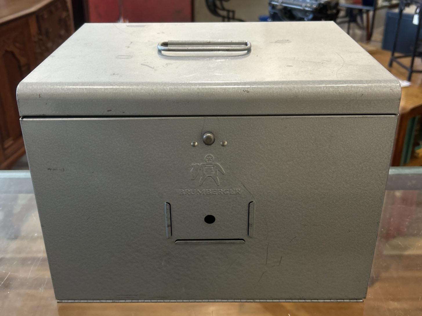 Brumberger Metal Divided 35 mm Slide Container Carrying Case 12″L x 10″ W x 9″ H
