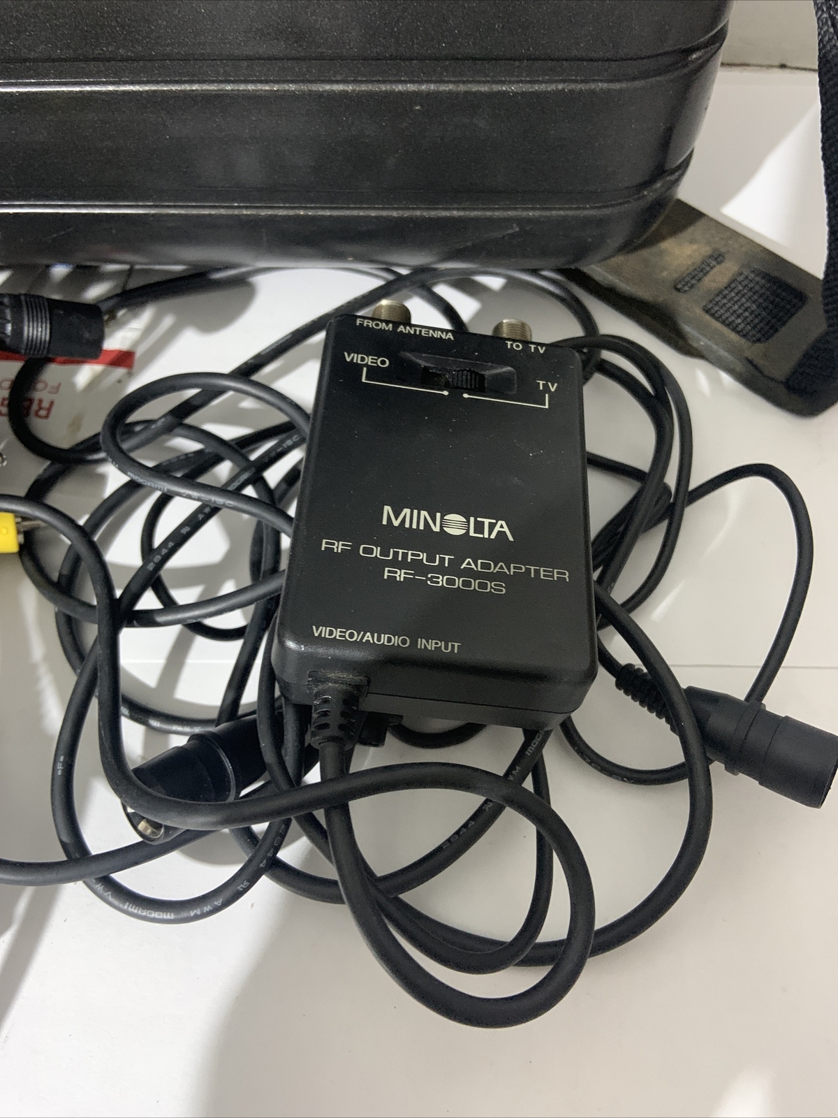 minolta cs-3300s Hard Case And Viedo/power Cables And Box