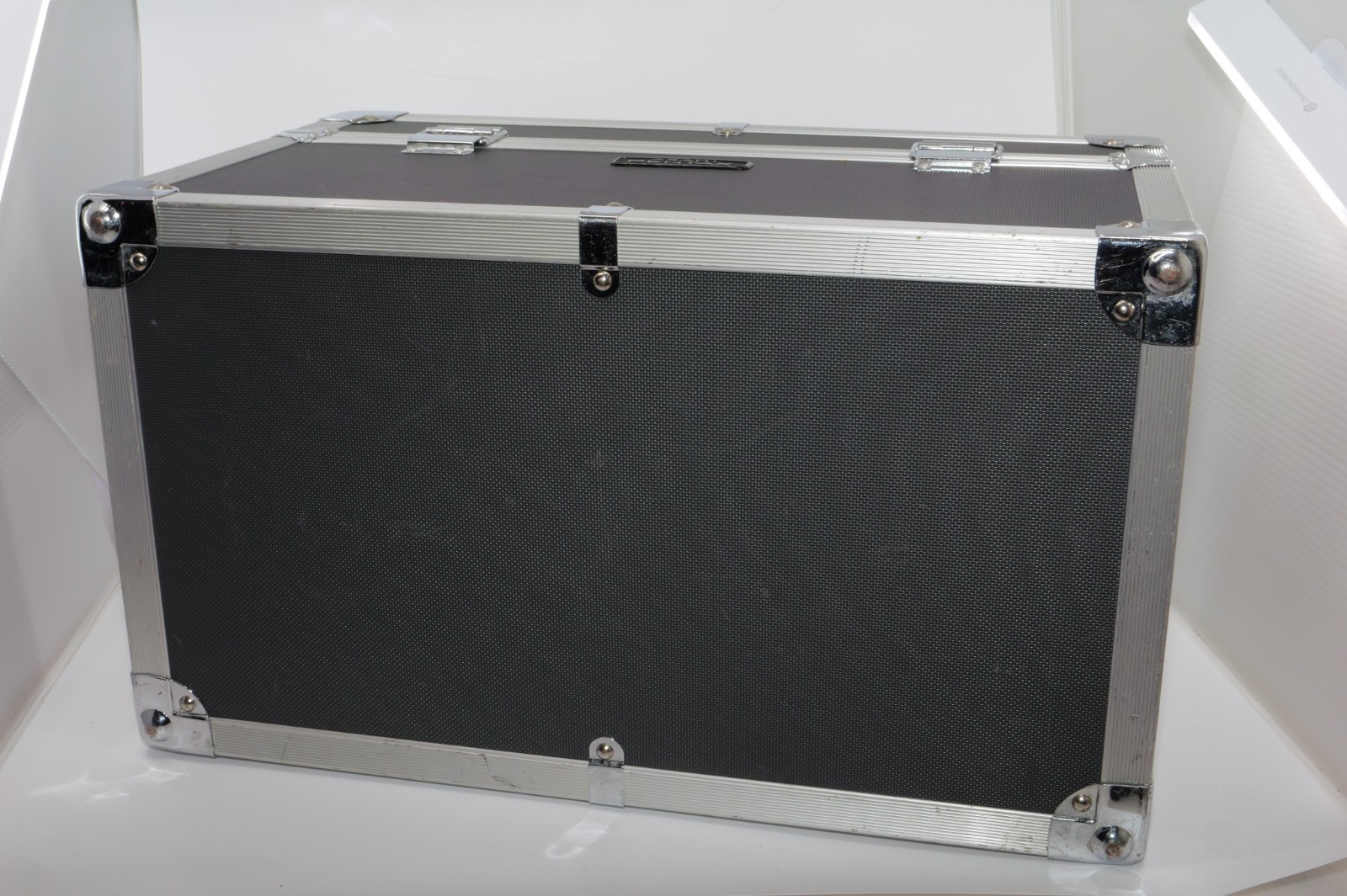 PENTAX 6×7 Original Metal Trunk Hard Case for Pentax 6×7 Cameras. Strap. Keys.