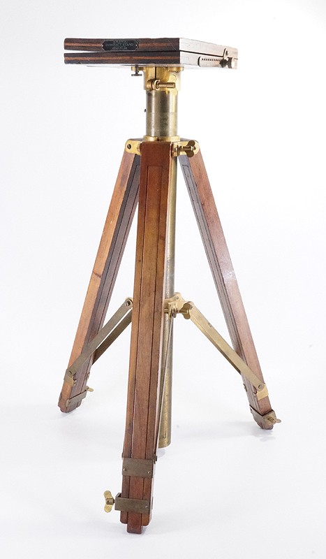 GRAFLEX CROWN COMPACT STAND TRIPOD, WITH TILTING PLATFORM (READ)/sse/224851
