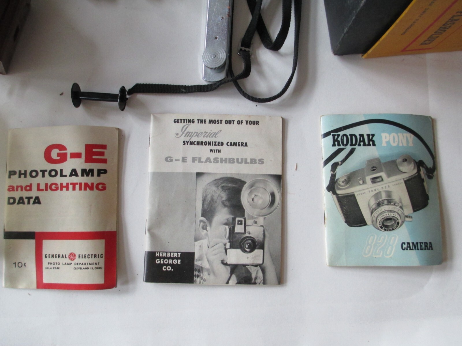 Vintage Kodak Flash Holder & Imperial II 2 Flash & Misc Other C12