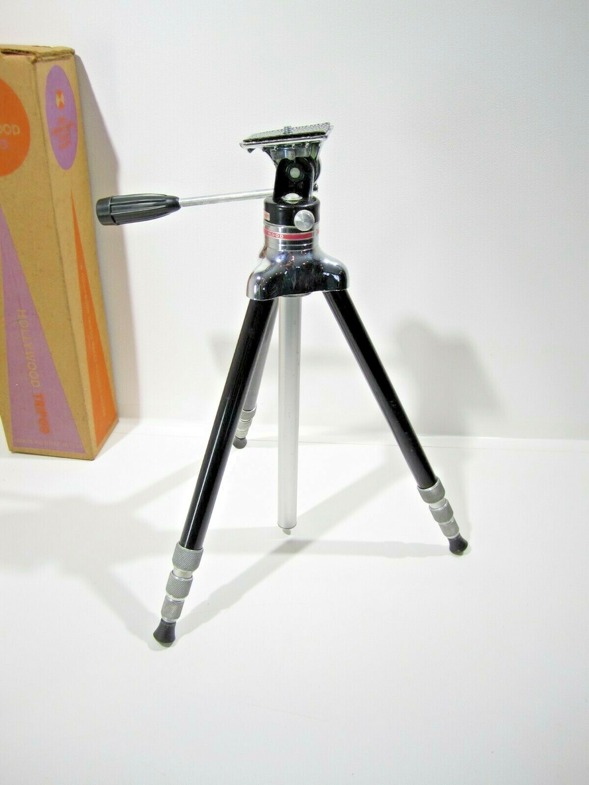 Vintage Hollywood Producer Lift Model Camera Tripod Works Great w Original Box