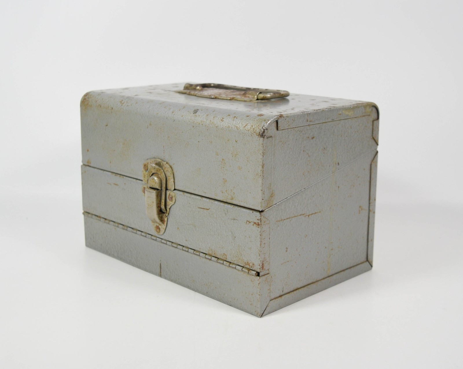 Vintage Metal Terryville Eagle Lock Storage Case w/ 12 Empty Film Reel Canisters