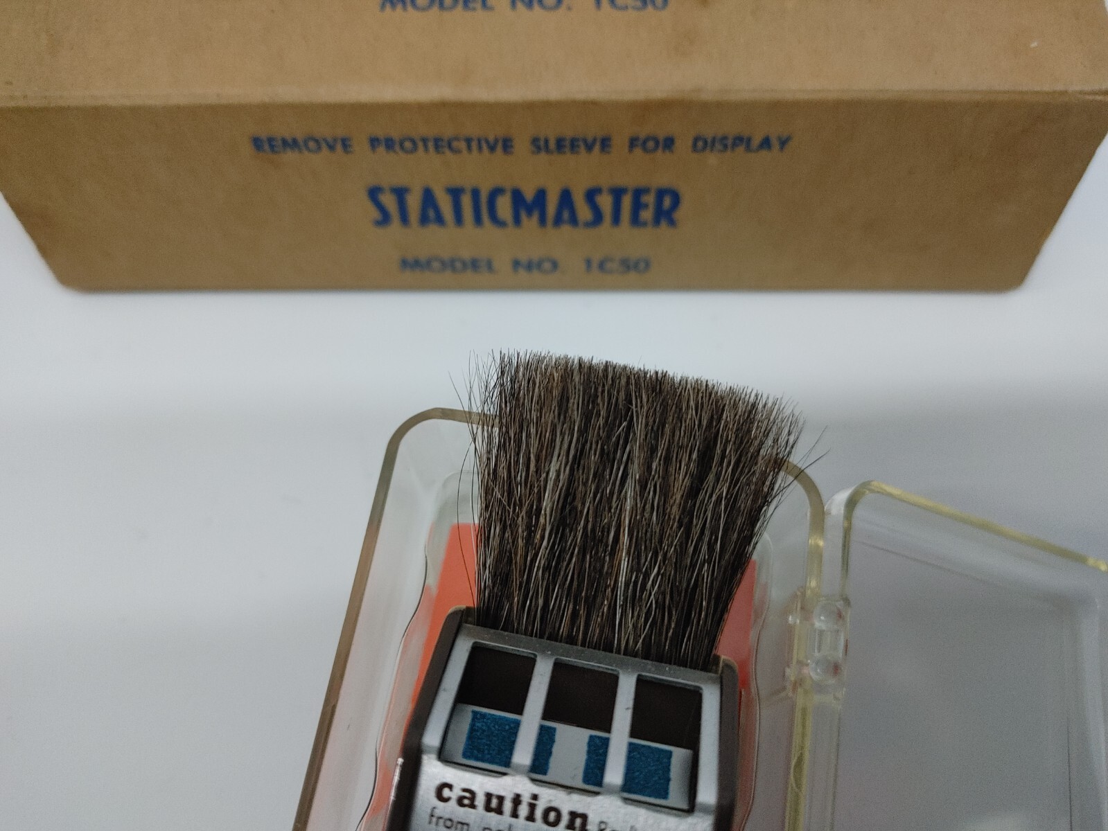 Vintage Staticmaster Brush Model 1C50 w/ Original Box (NEW OLD STOCK OPEN-BOX)