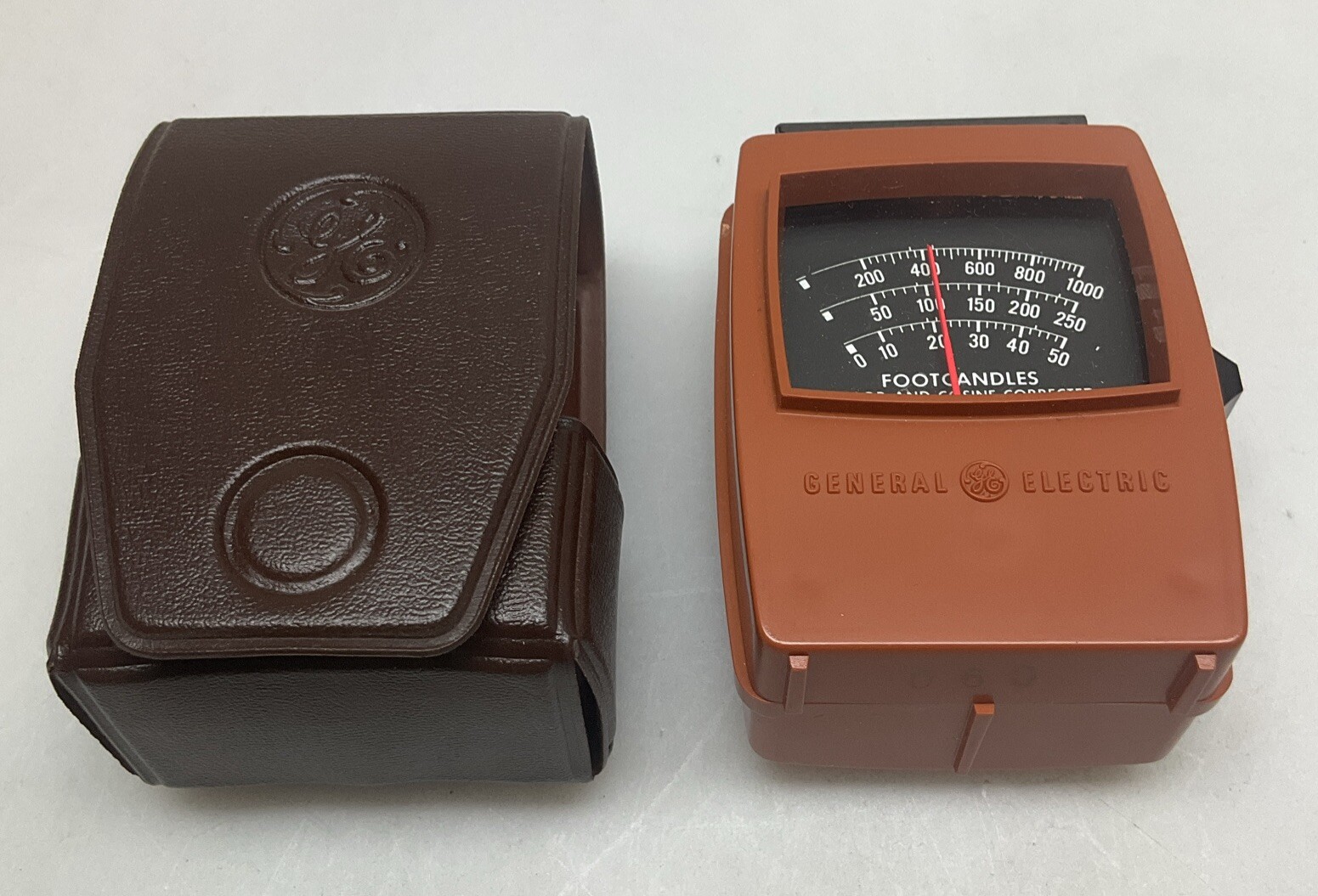 General Electric Vintage Triple Range 214 Light Meter
