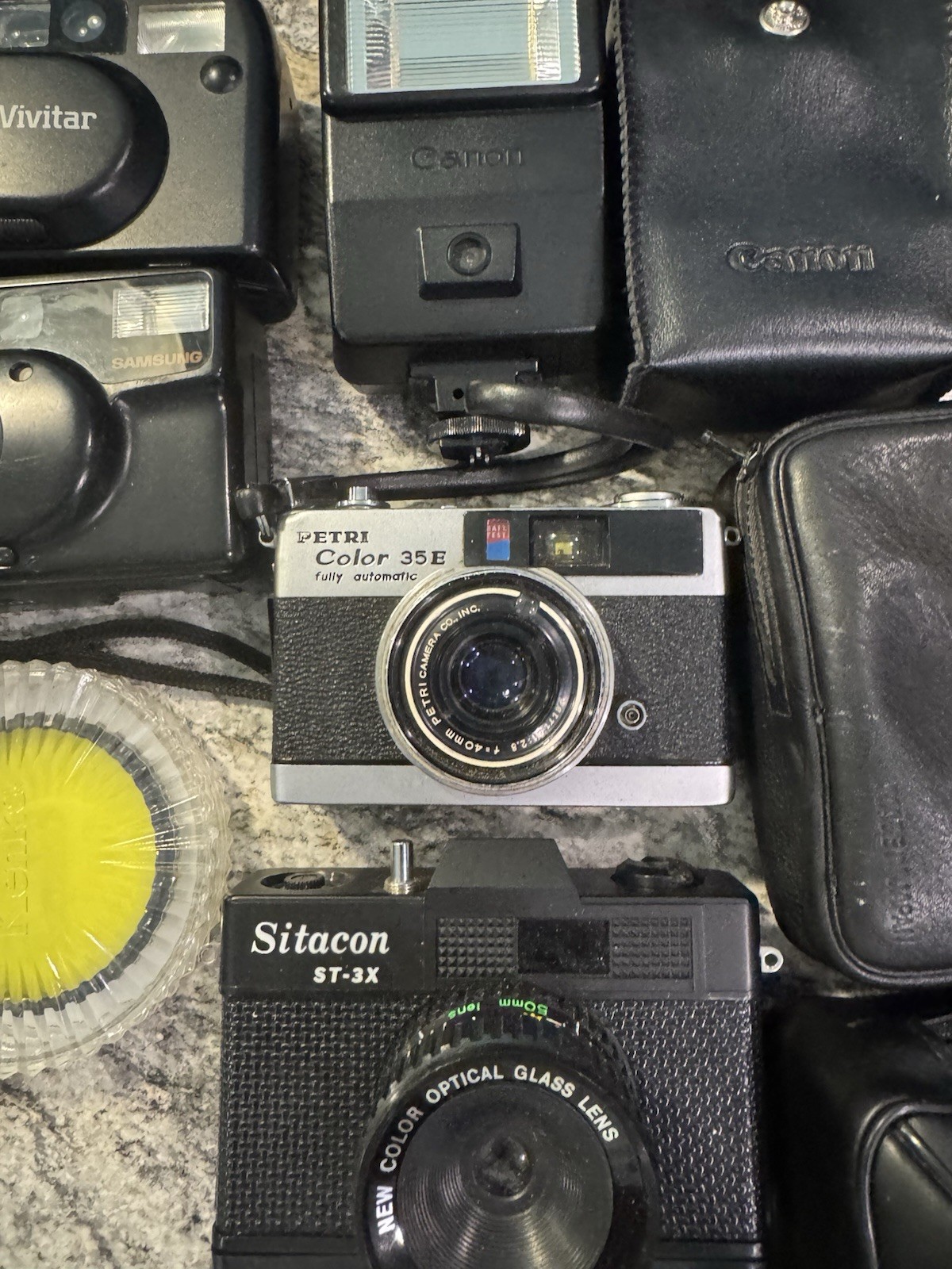 Untested Camera Lot Petri 35E Vivitar Samsung Canon Flash Cases 7 Cameras