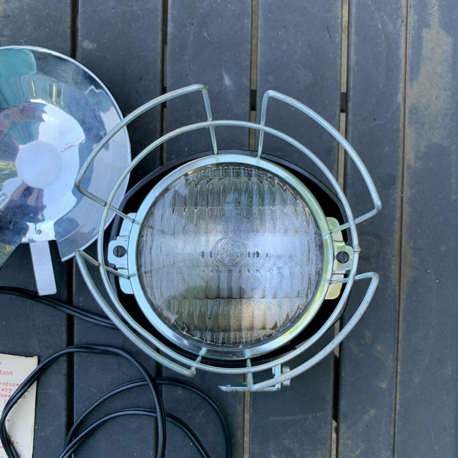 Vintage Sears Super 8 Movie Light, Model 38813, Sealed Beam, 250W, From 1960s