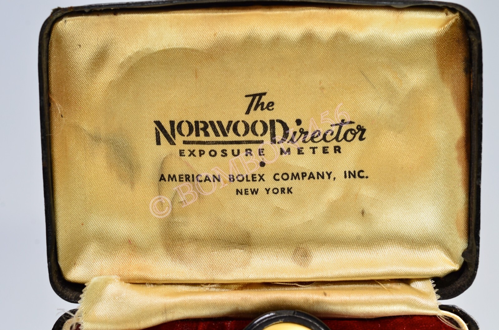 VINTAGE THE NORWOOD DIRECTOR EXPOSURE METER MODEL B CASE NEEDLE MOVES.