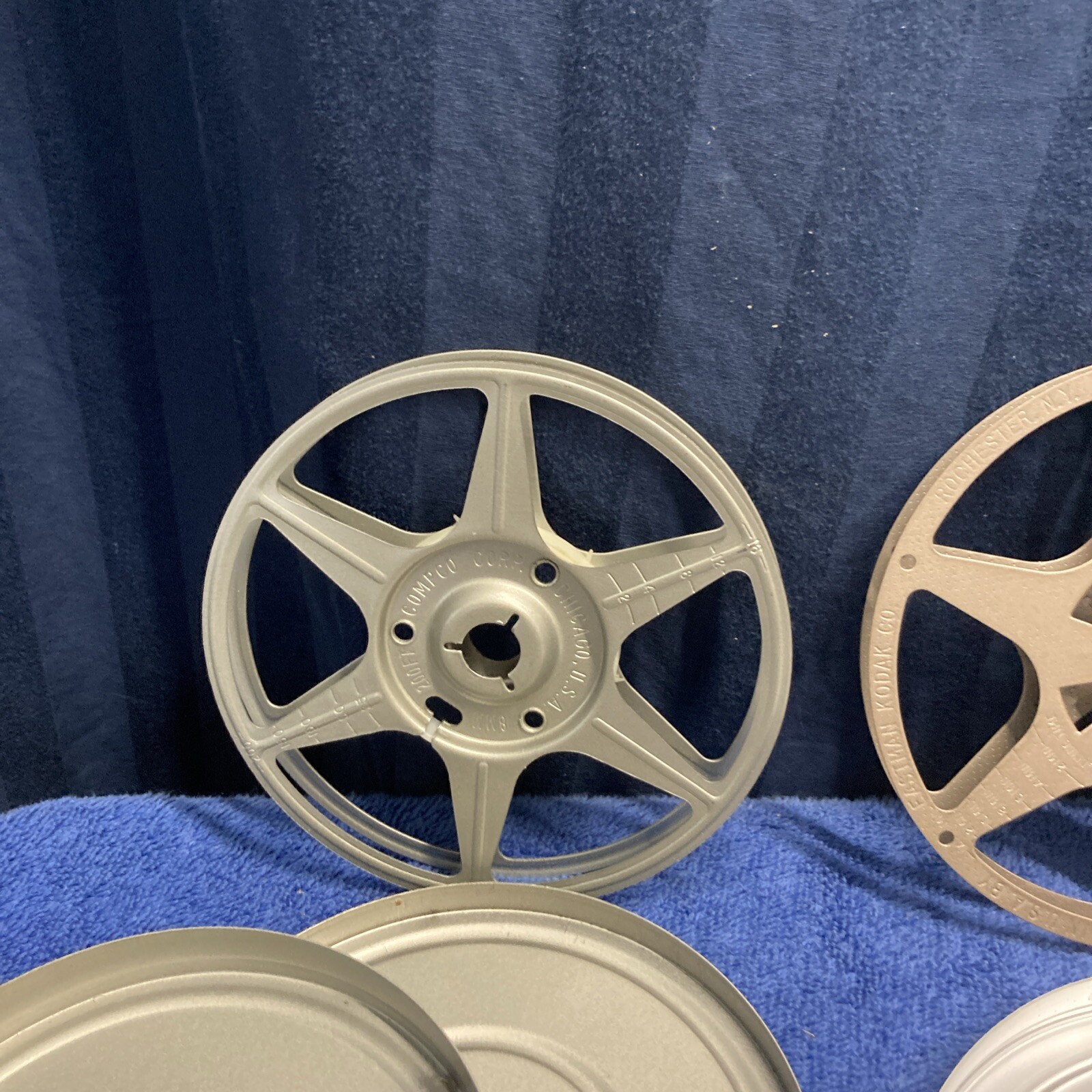 Lot Of 4 8 mm Film Metal 5″ Reel & Case Compco & Kodak Vintage B4
