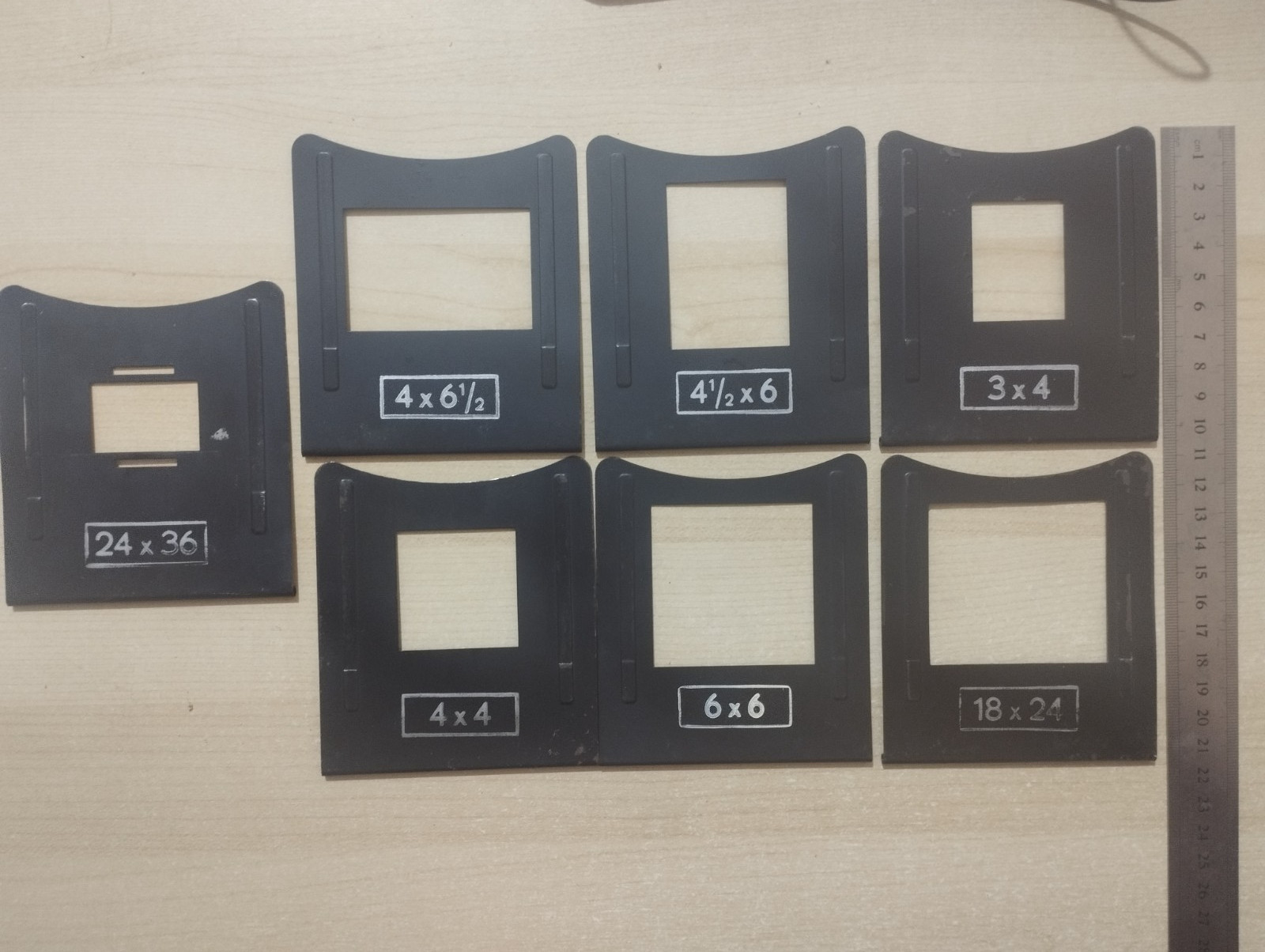 7 frames / masks in different sizes – see pictures. Used.