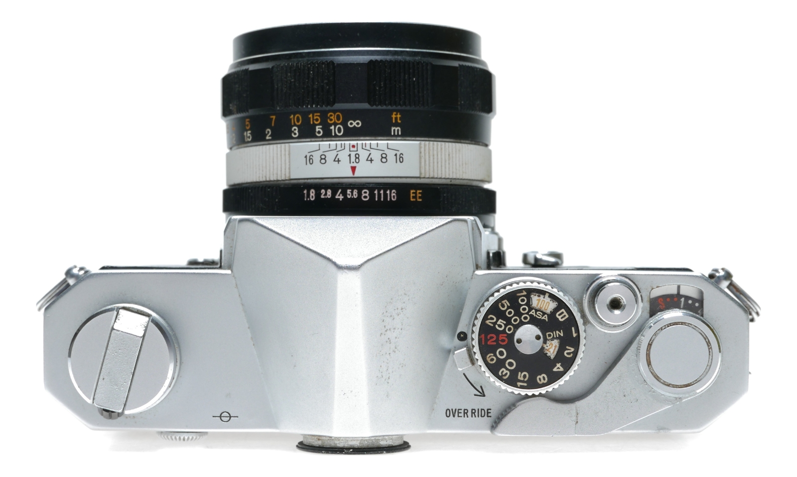 Konica Autoreflex T 35mm Film SLR Camera Hexanon 1.8/52