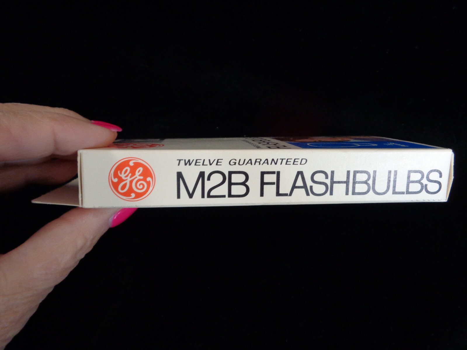 Vintage GE Blue M2B Flashbulbs – 11 Bulbs