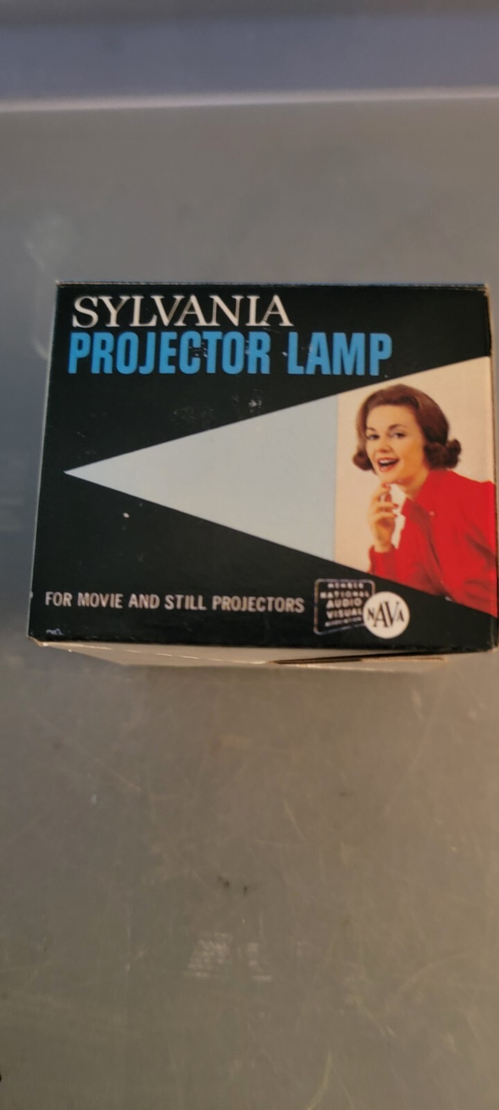 Vtg NEW NIB Sylvania Projector Lamp Bulb Tru Beam DNF 150 Watts 21V Movie Still