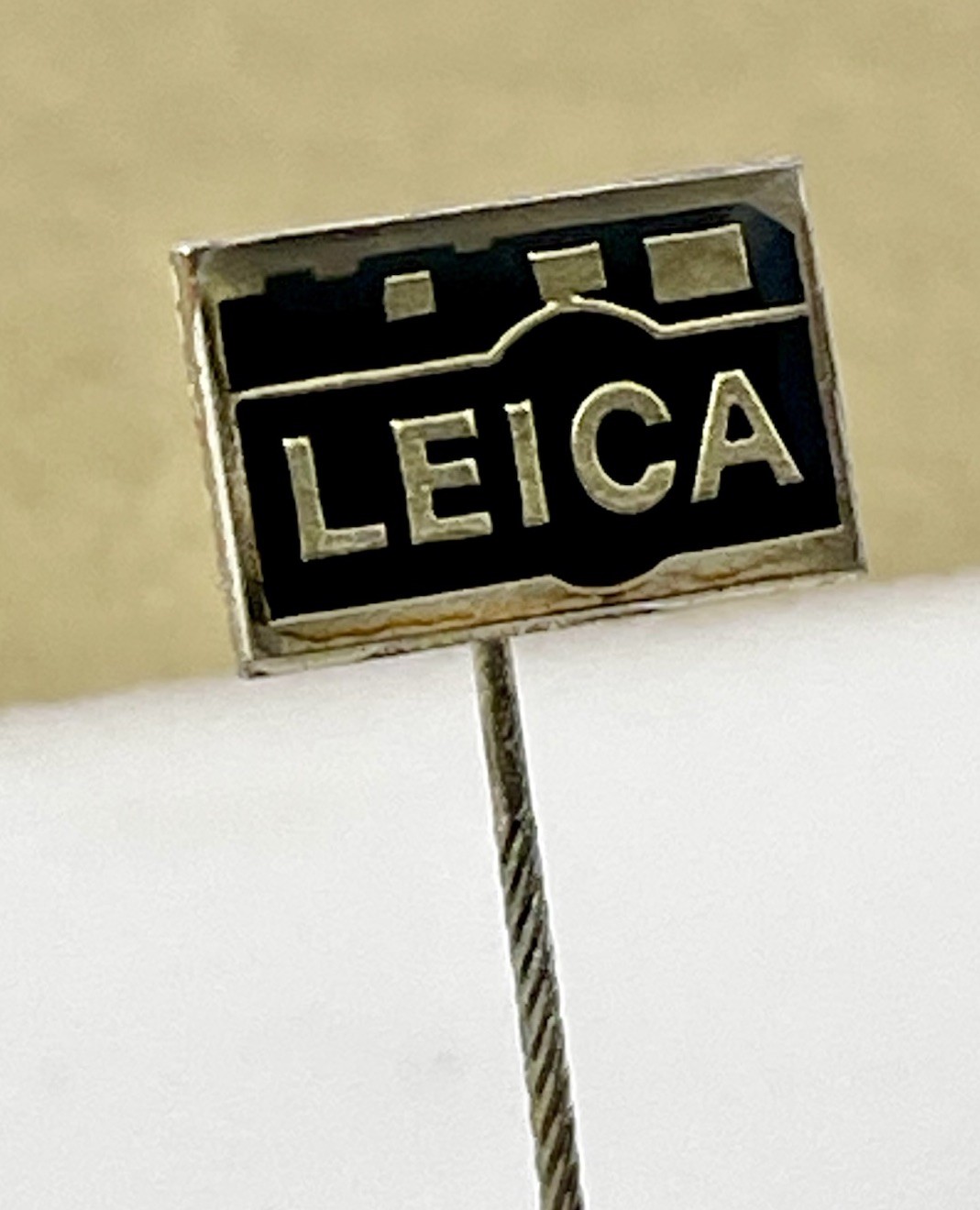 Vintage Leica Camera Hat Lapel Or Stick Pin Black Enamel Gold Tone Metal Logo
