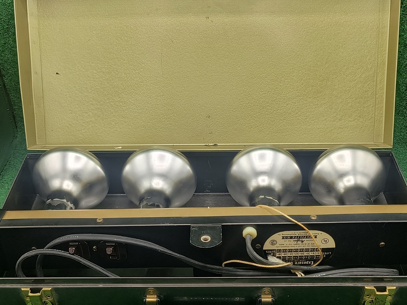 Vintage Mayfair Multilite M/S Exposure Guide 4 Light Bar In Powder Coated Case