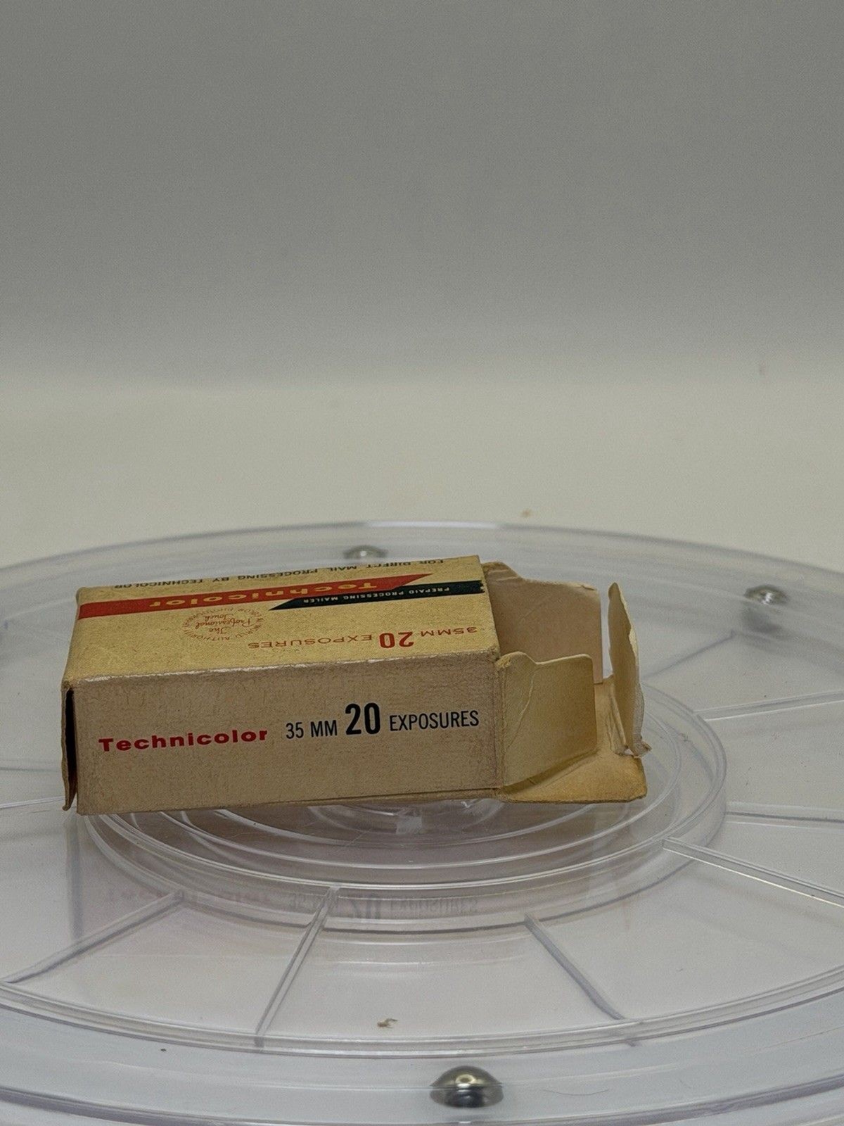 Vintage Technicolor 35mm 20 Exposure Prepaid Film Processing Mailer & Box