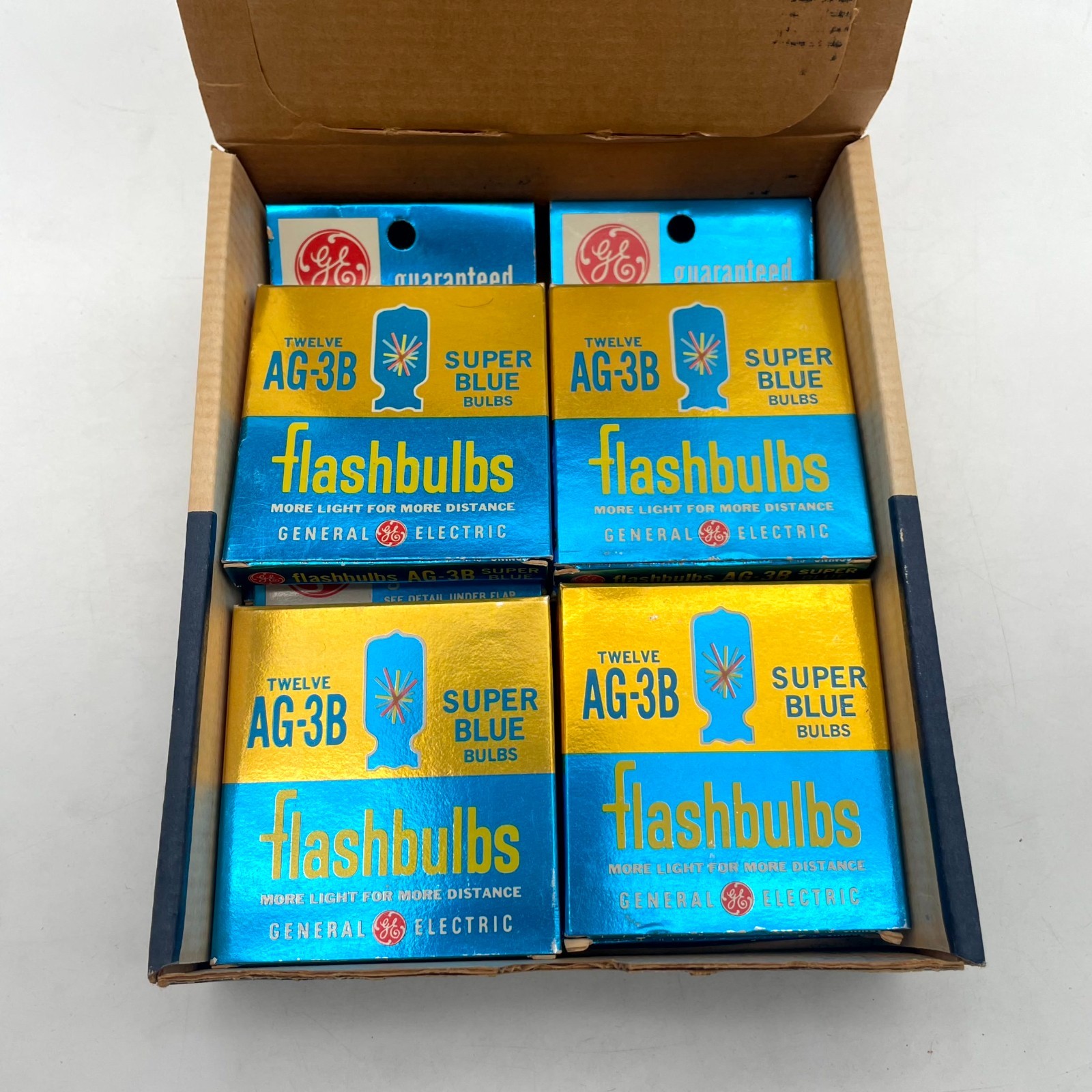 Lot of 8 General Electric AG-3B Super Blue Flash Bulbs for Film Photography