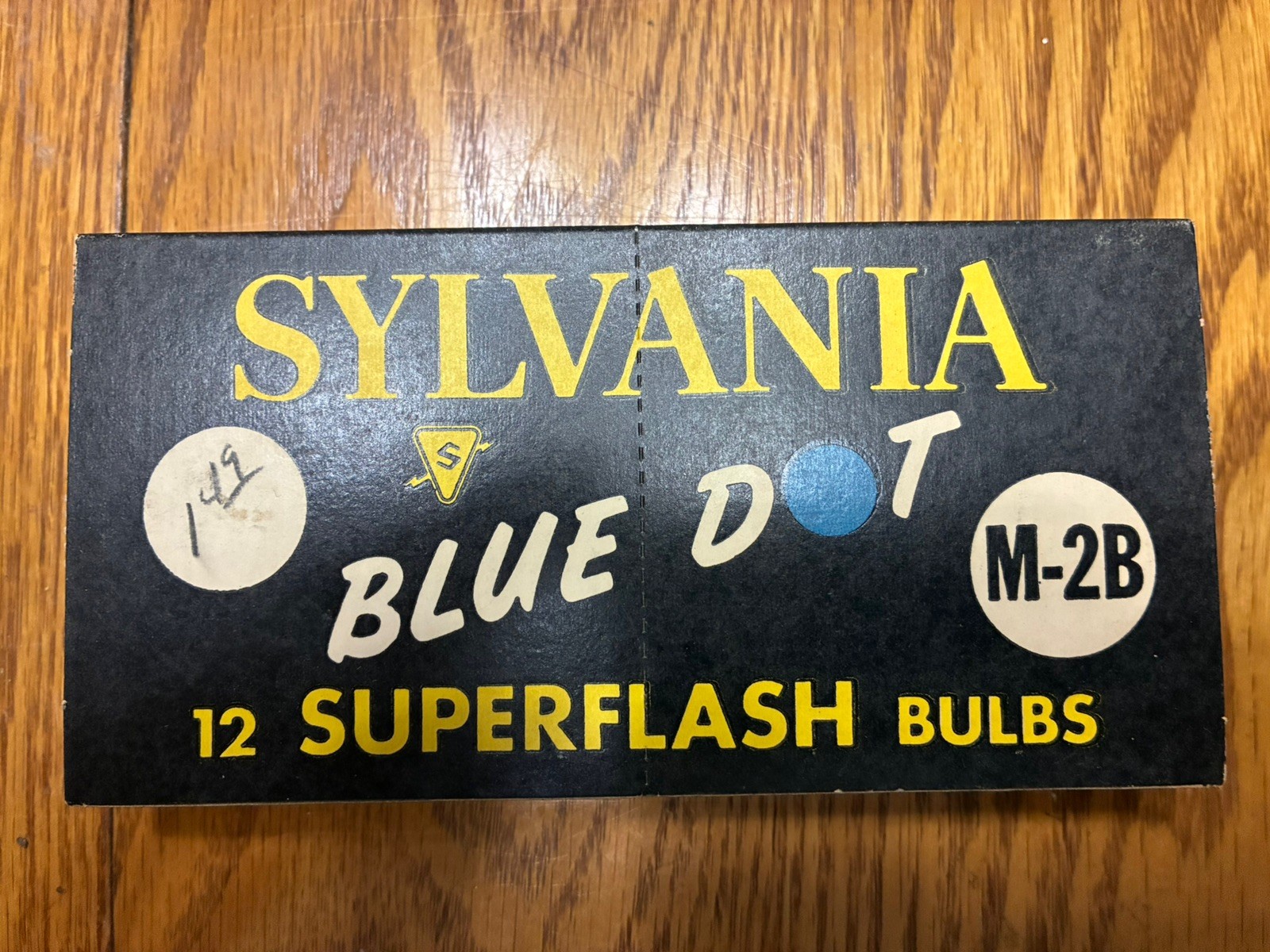 Vintage Sylvania M2B Blue Dot Flashbulbs 6 Unused Flash Bulbs