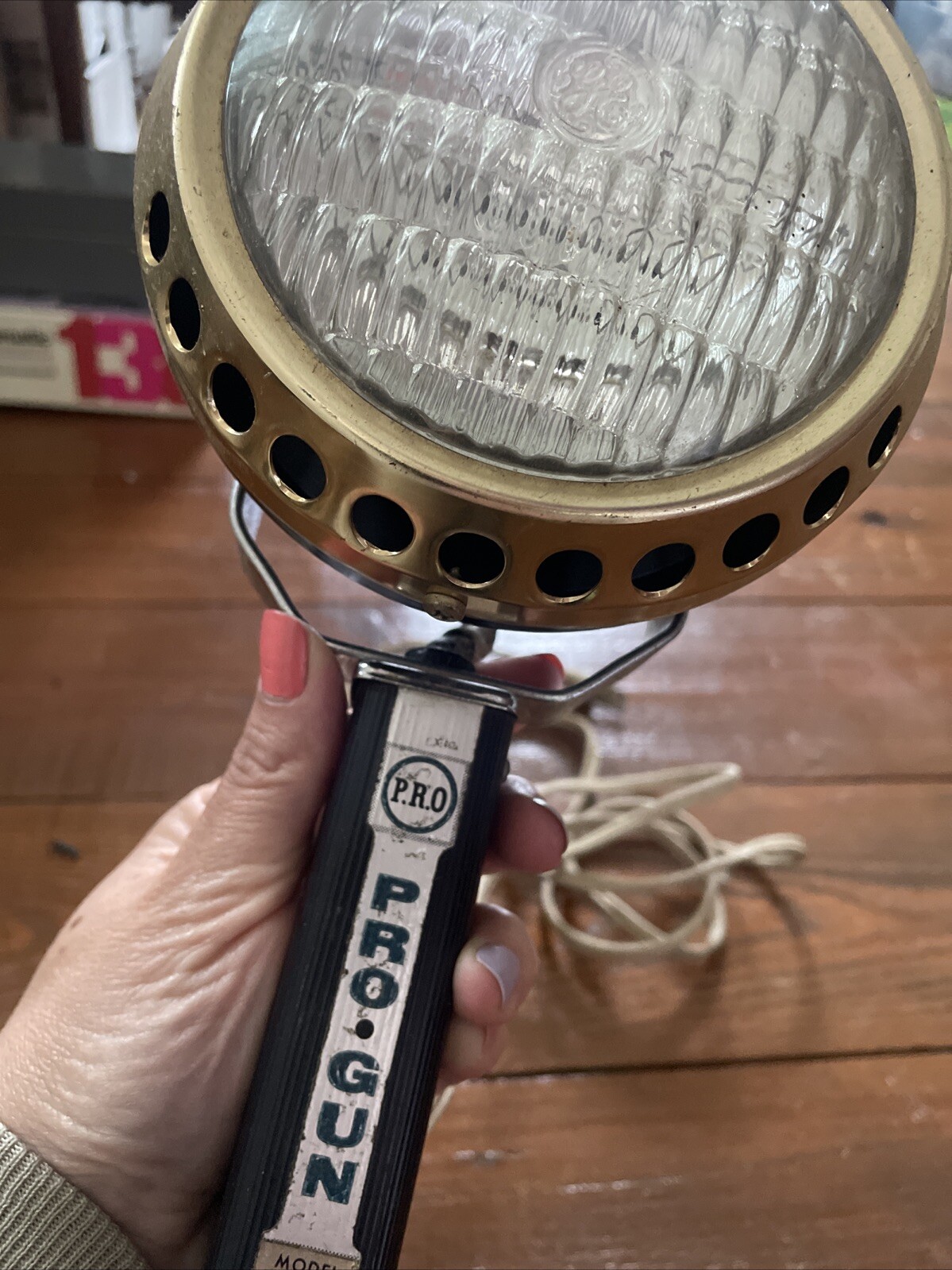 Vintage PRO HI/LO ZOOMLITE Photographic Research Equipment Sylvania Spotlight