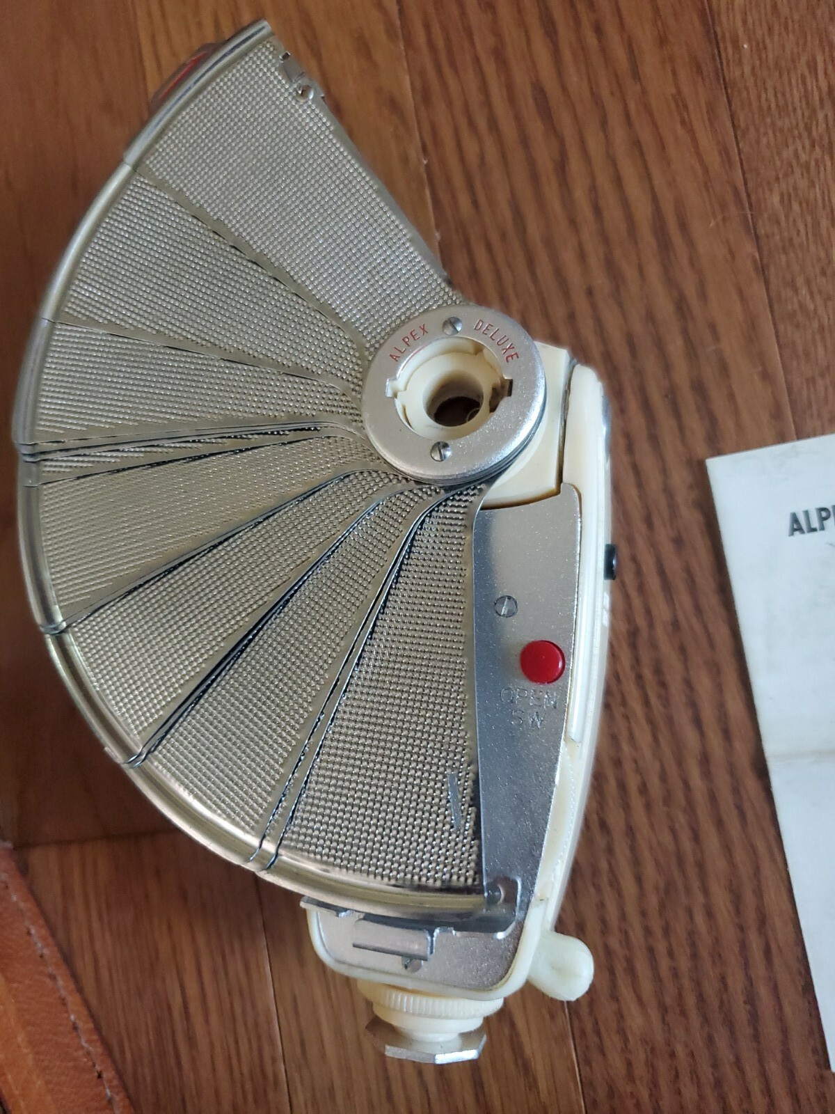 Vintage Original Alpex Deluxe Swivel Camera Flash Gun B.C. Type in box
