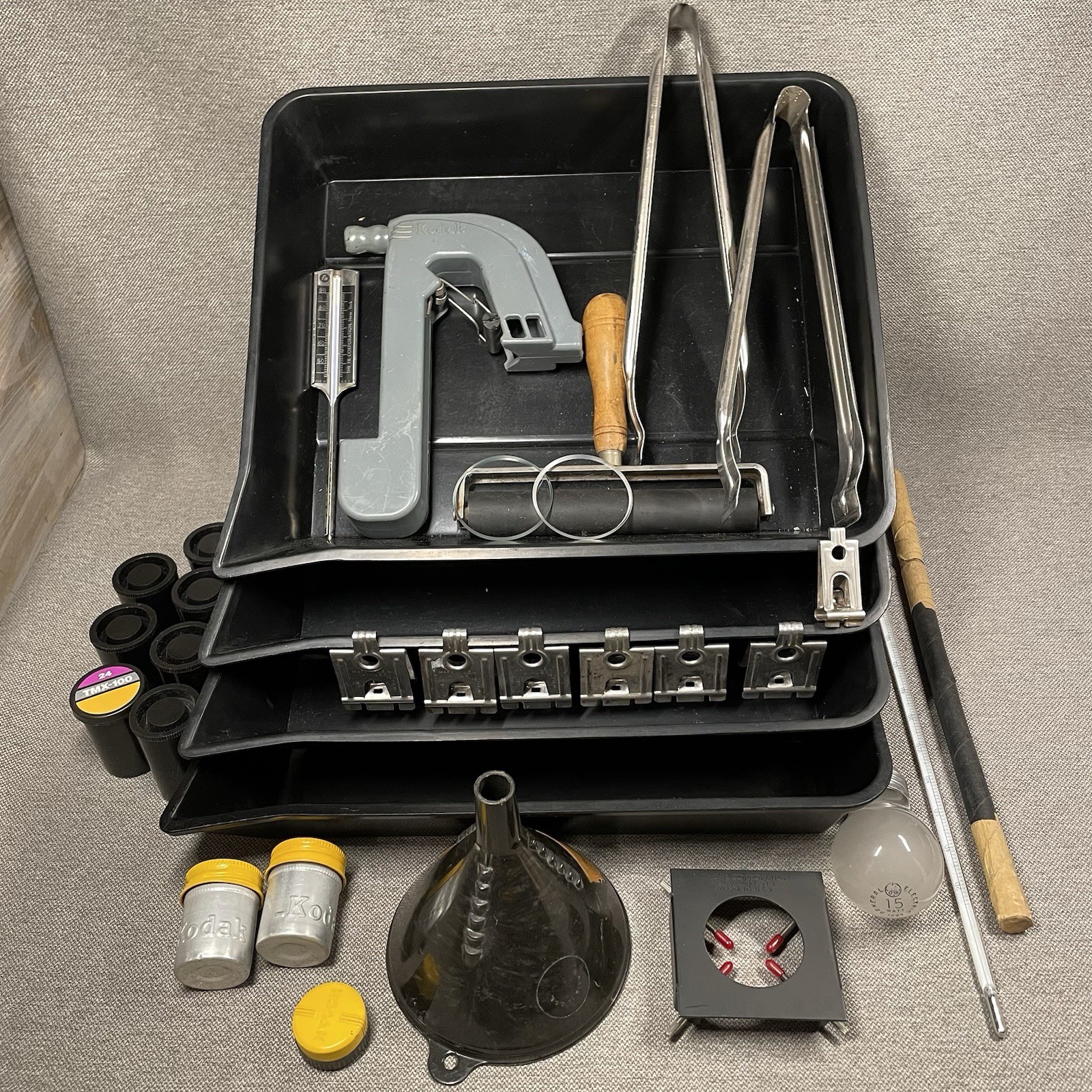 Vintage Dark Room Photography Equipment Lot Bundle Kodak FR Company Chicago Ace