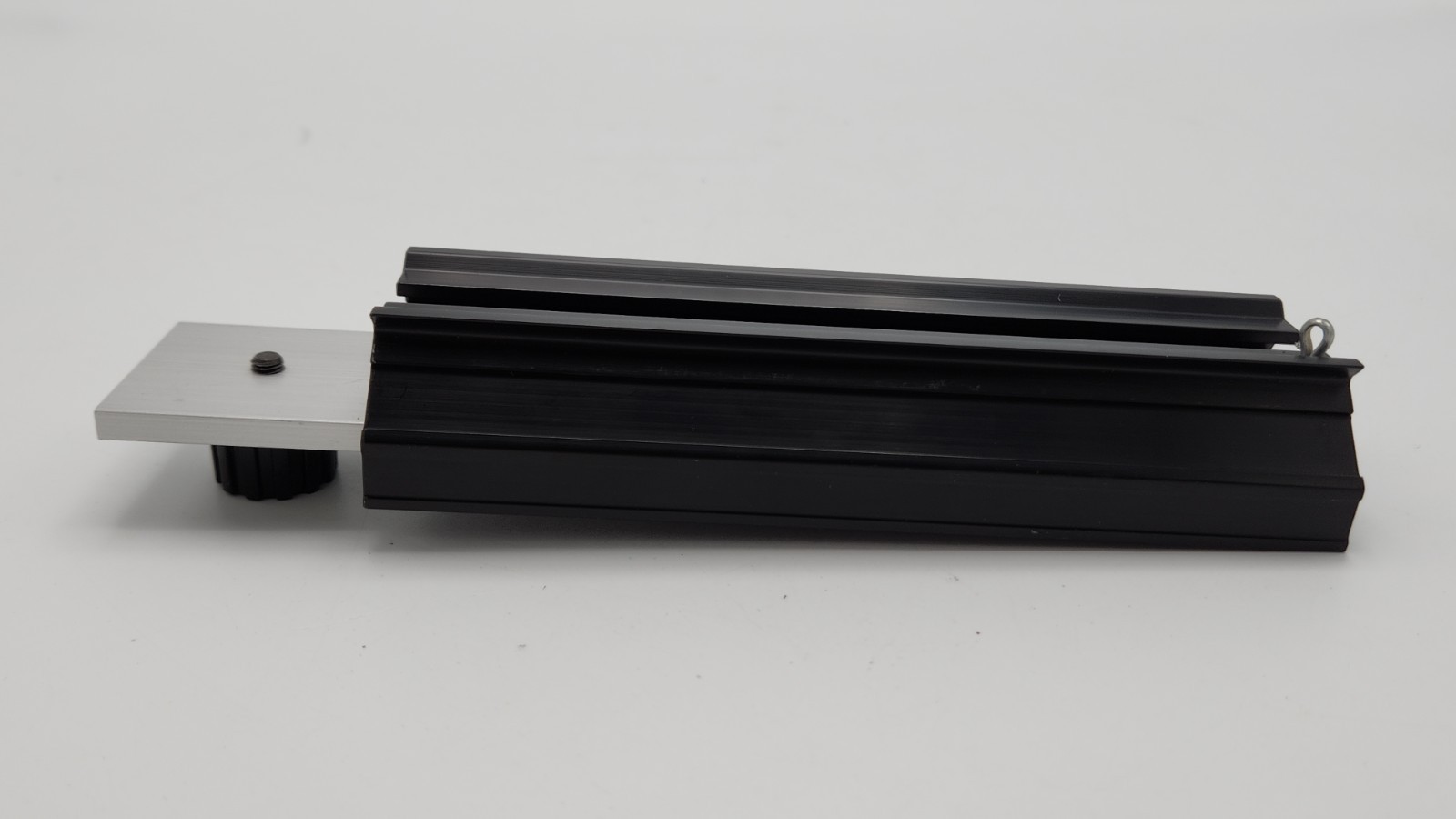Sinar 5 7/8″ Rail Extension Black for Alpina A-1 4×5 Rail Camera