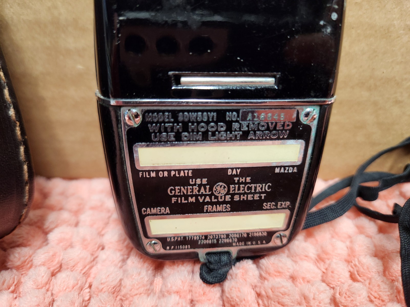 VTG General Electric Exposure Light Meter GE Model 8DW58Y1 w/ Leather Case