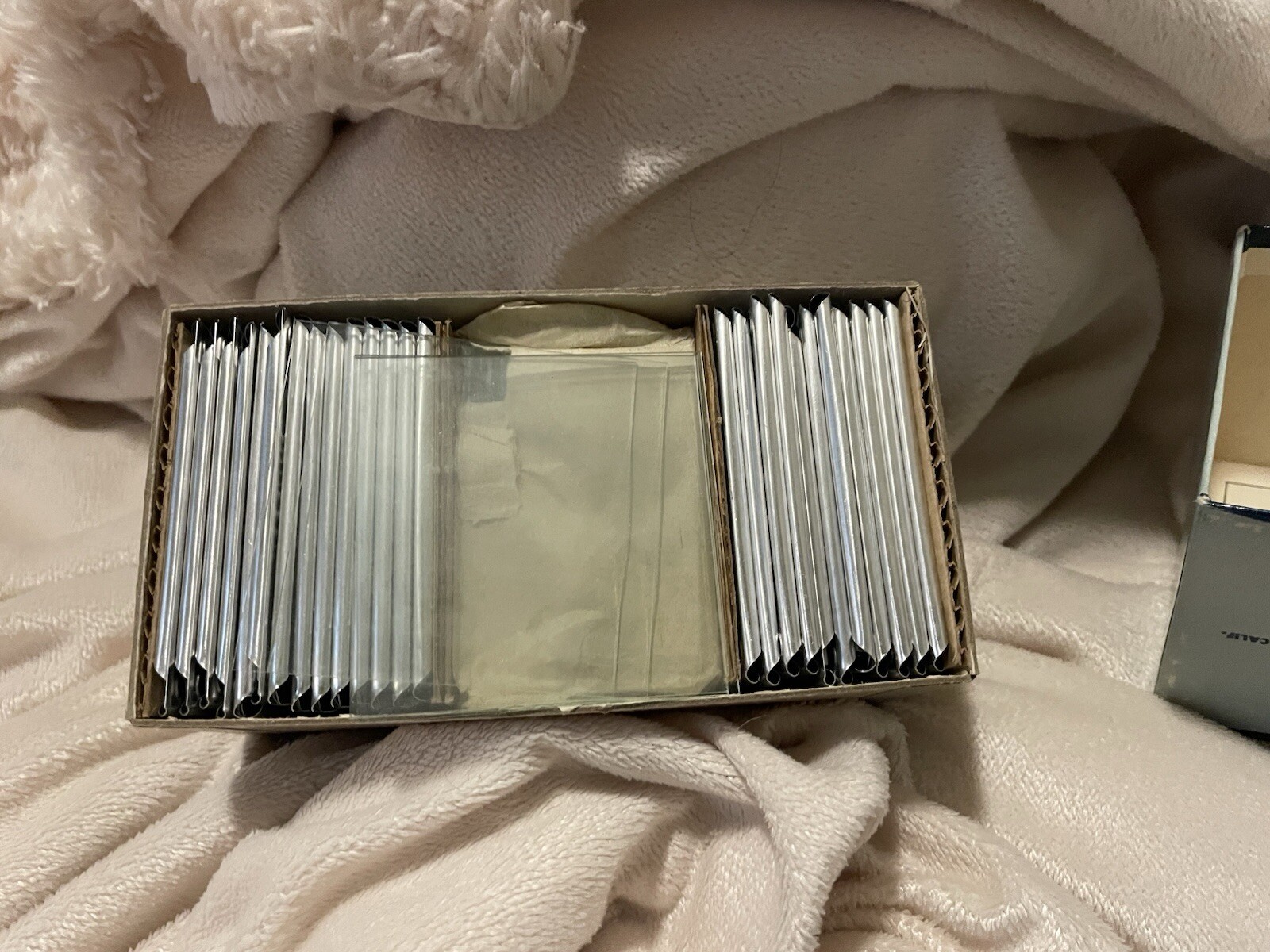 Vintage: 25 Davidson Star D Metal 2-1/4 x 2-1/4 Film Slide Binders