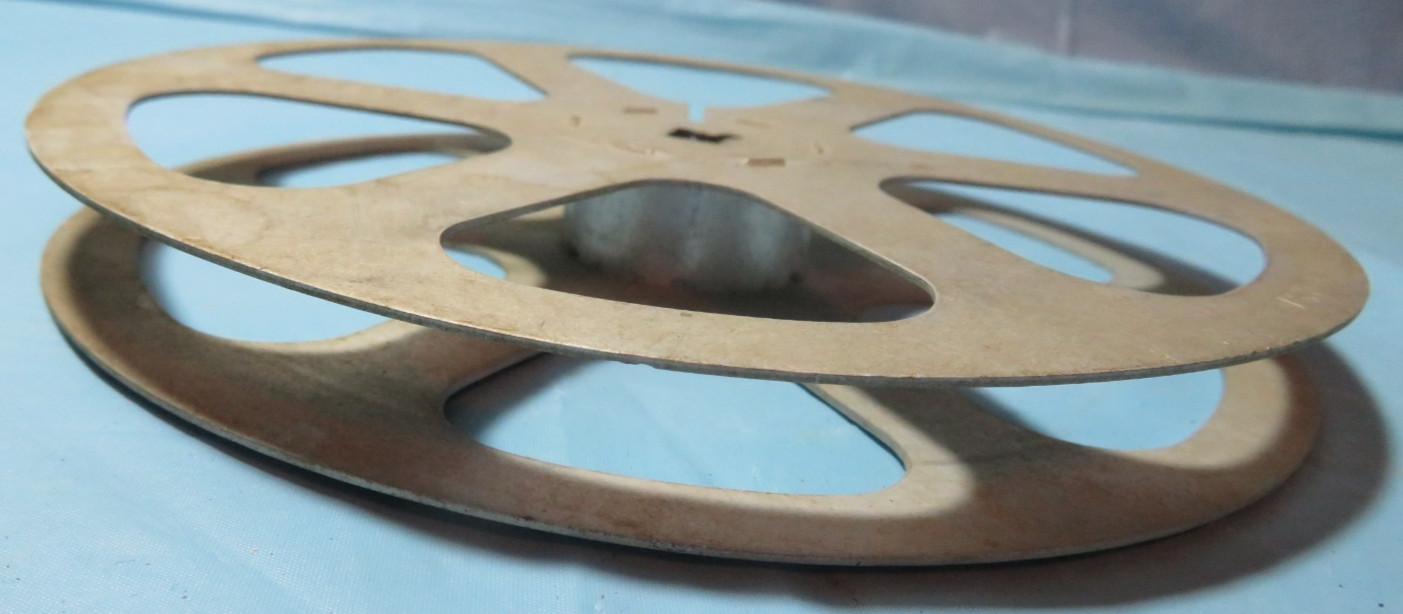Vintage Aluminum Film Reel 7” Narrow 3/4″ Spacing Projection Reel