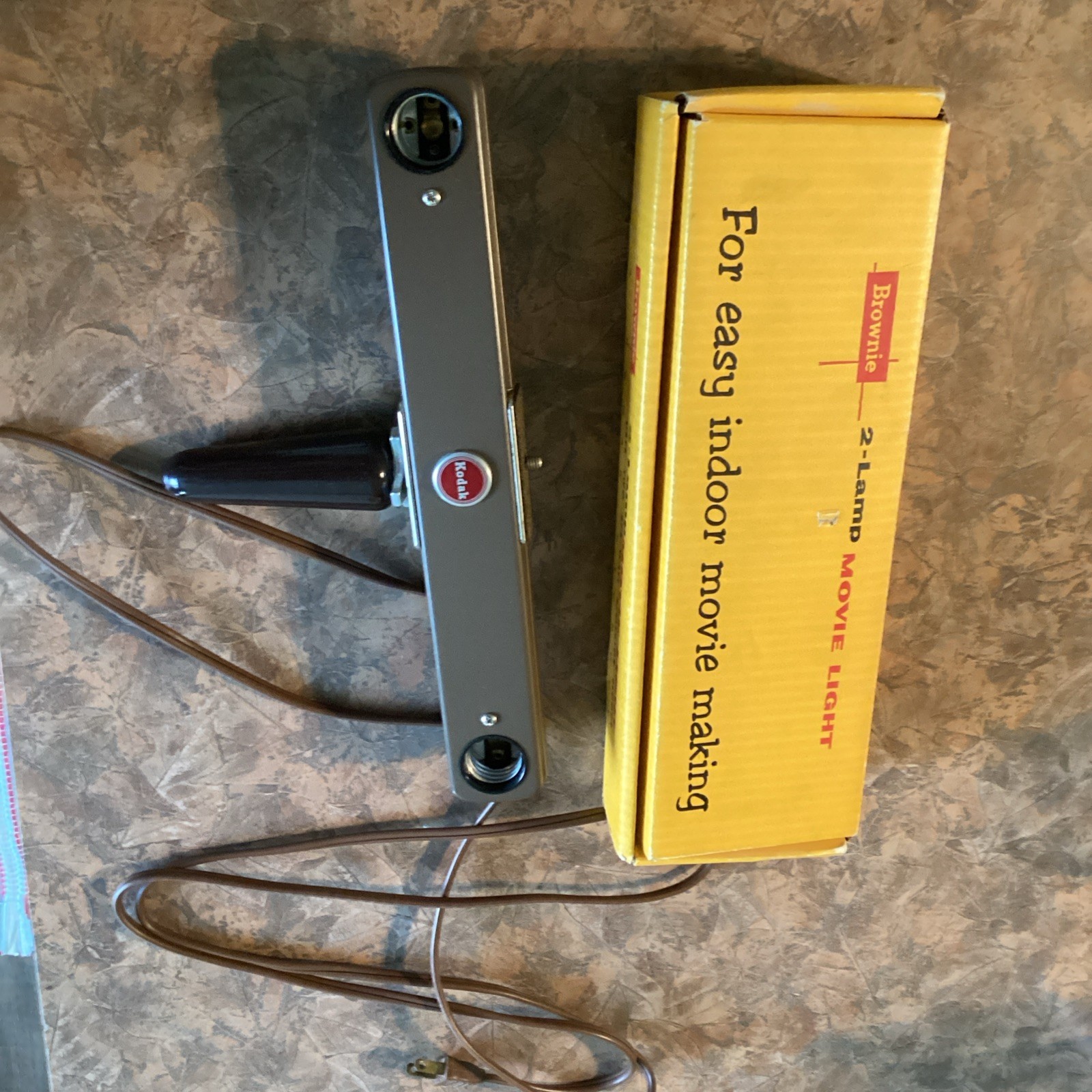 Kodak Brownie 2 Lamp Movie Light Model 1 Vintage Tested Works With Box, Made USA