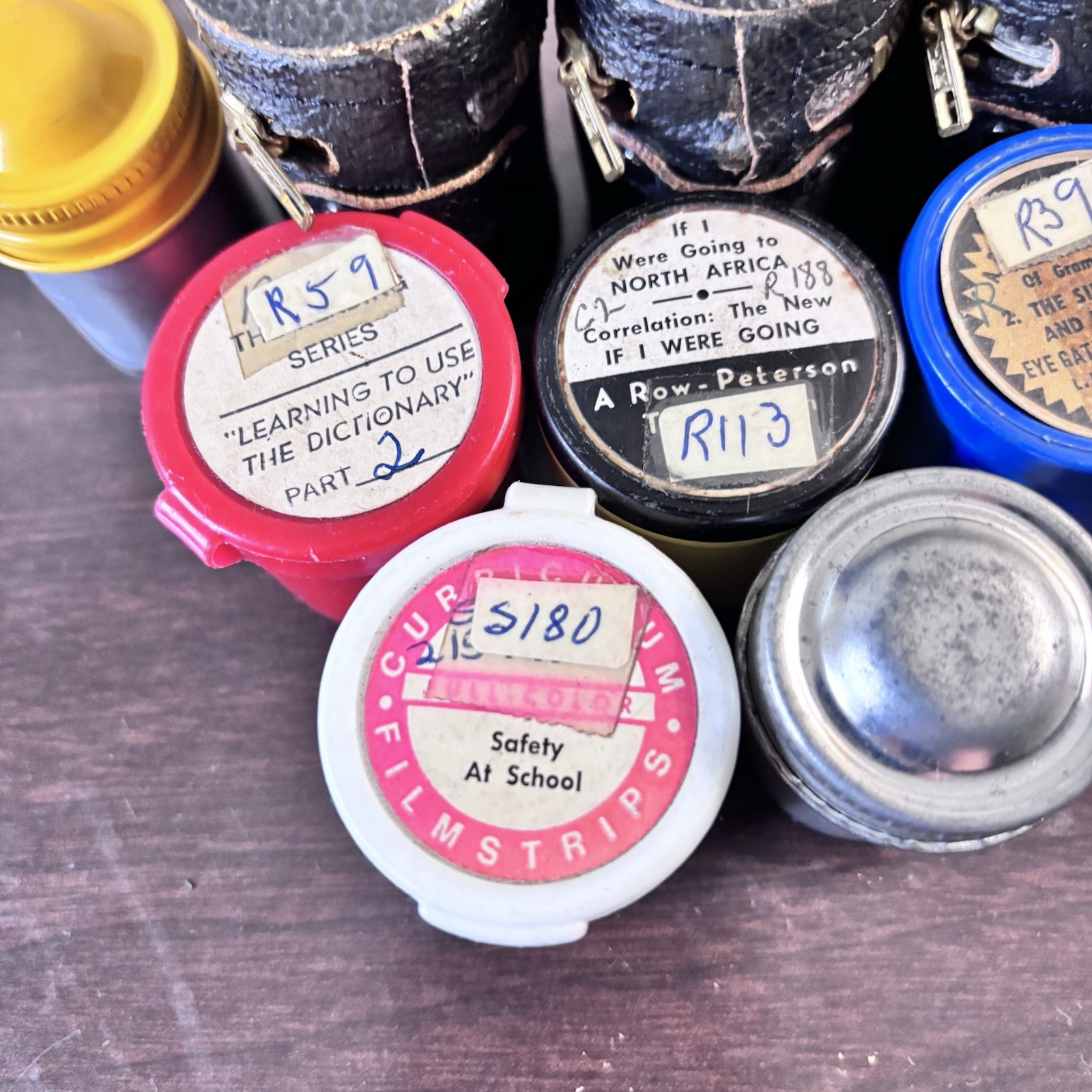 10 Vintage Metal Film Canisters Container Multi-Color Cap w/35mm Film *NOTES*