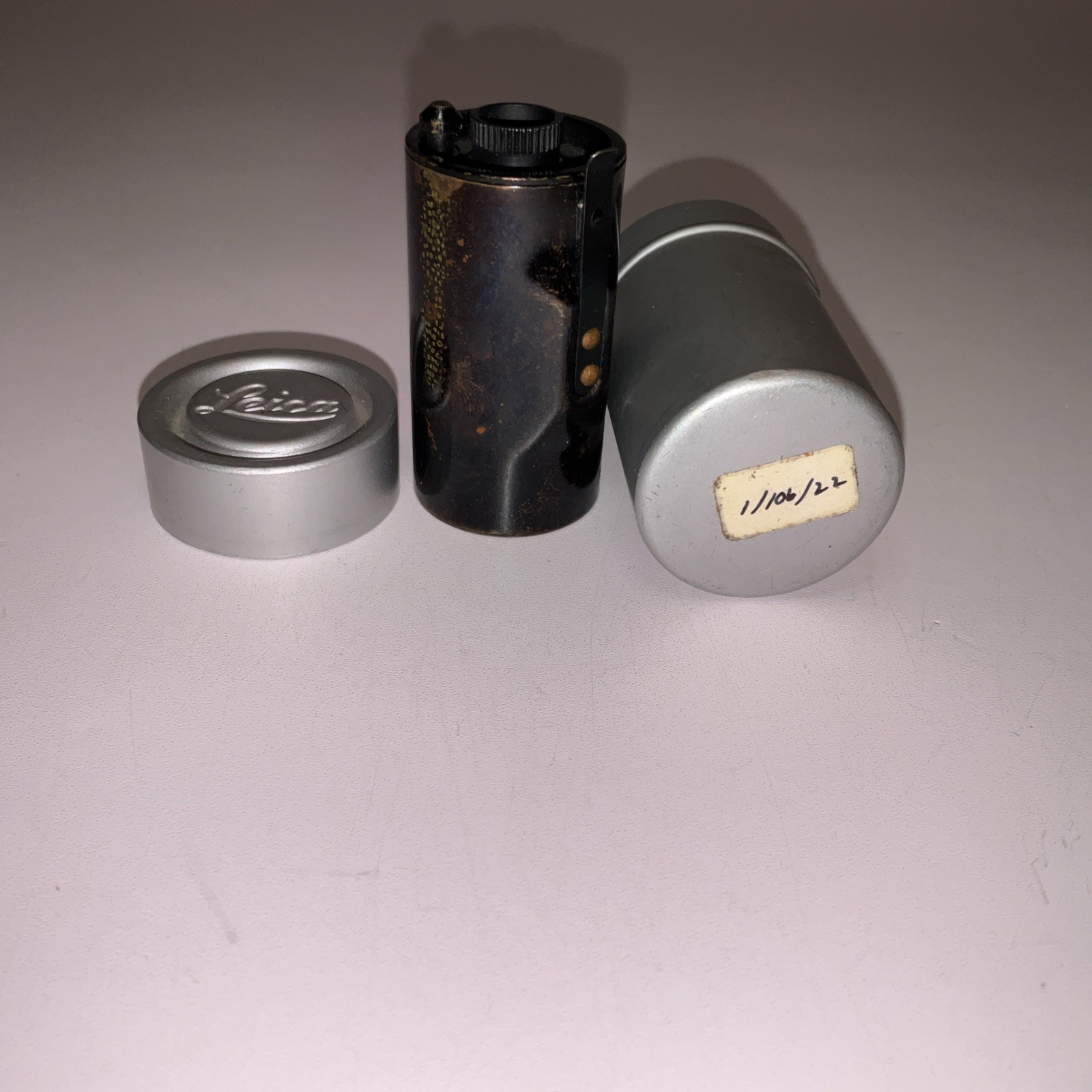 Vintage Leica Leitz Wetzlar Germany Reloadable 35mm Film Cassette w/ Metal Case