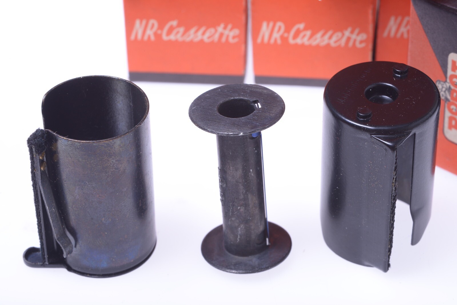 ✅ 1 ROBOT NR CAMERA 35MM BULK FILM MAGAZINE CANISTER WITH SPOOL *NEVER USED*