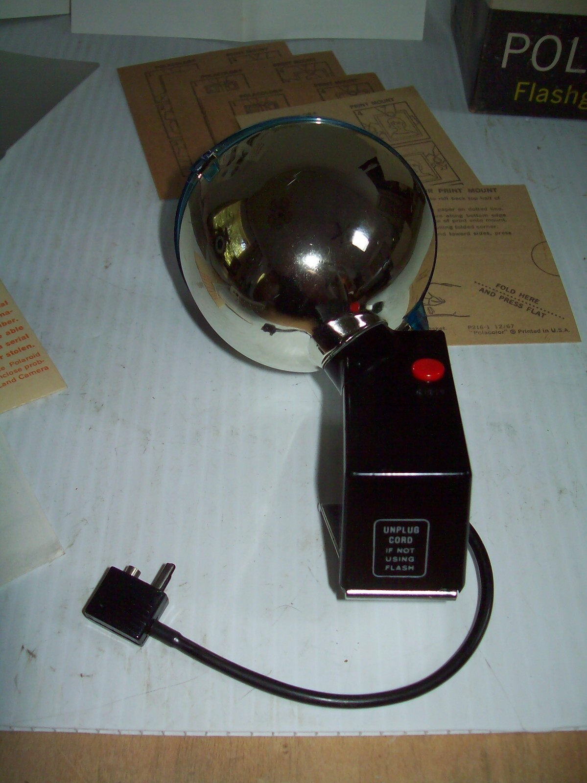 Vintage Polaroid Camera Flashgun # 268 w/Literature, Manual Bulbs & More