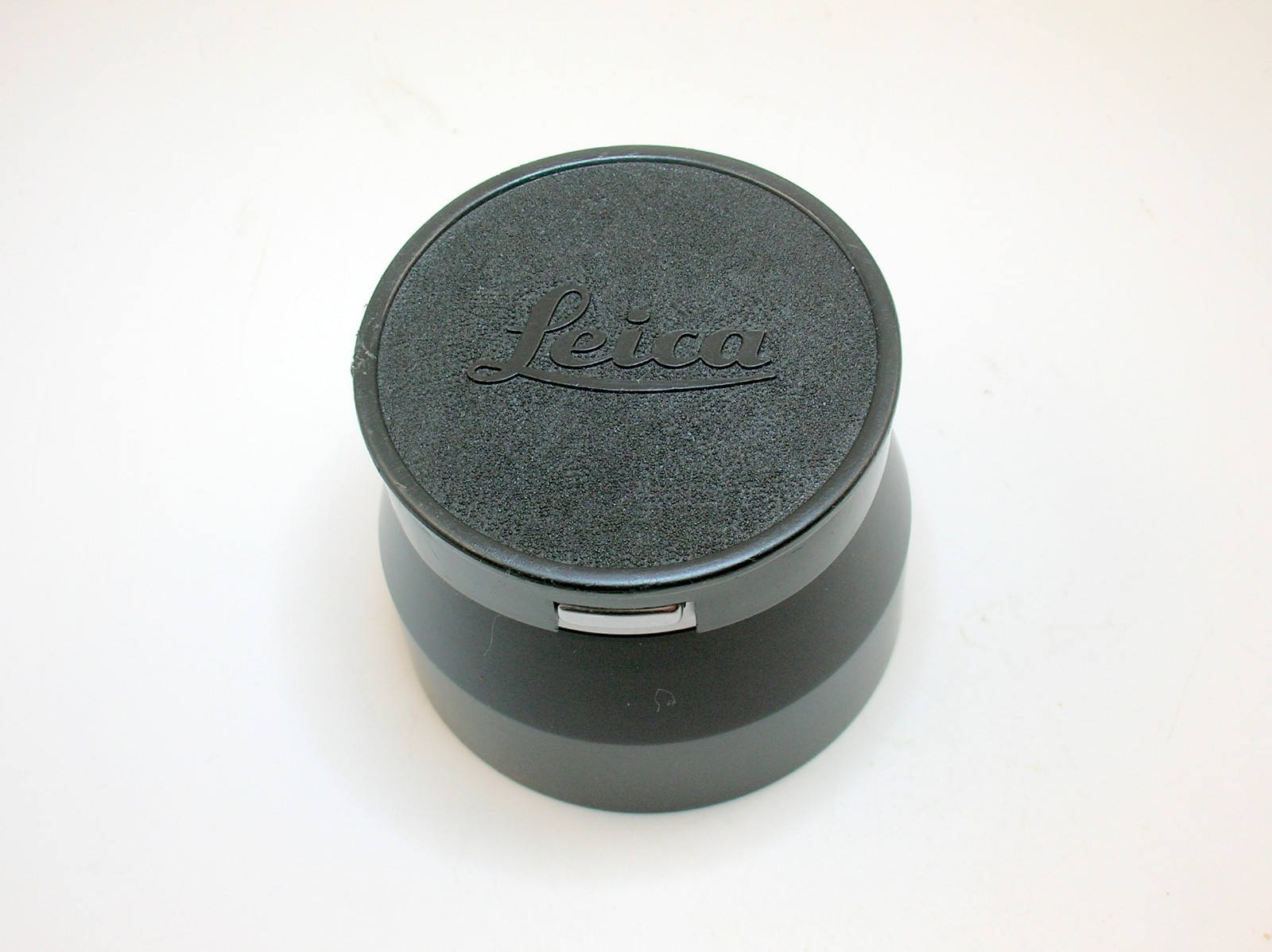 LEITZ WETZLAR 12575 LENS HOOD FOR LEICA M CAMERAS – 25 0F 37