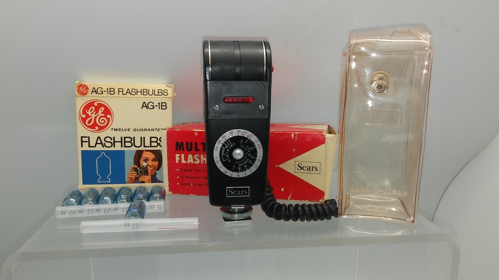Sears Multiflector Flash Gun for No. 5, M-2, AG-1 flashbulbs-incl GE AG-1B Flash