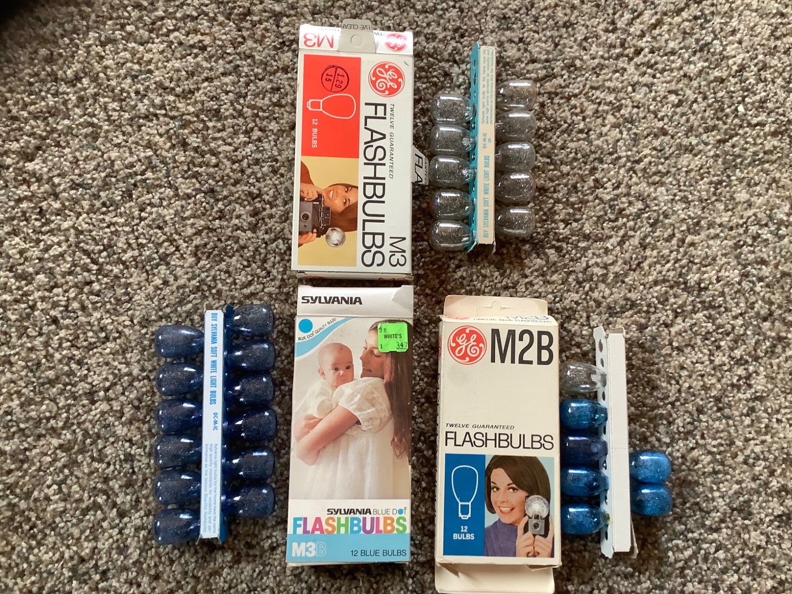 Vintage Flash Bulbs, M3B, M2B, M3, Sylvania, GE. 18 blue, 11 clear.
