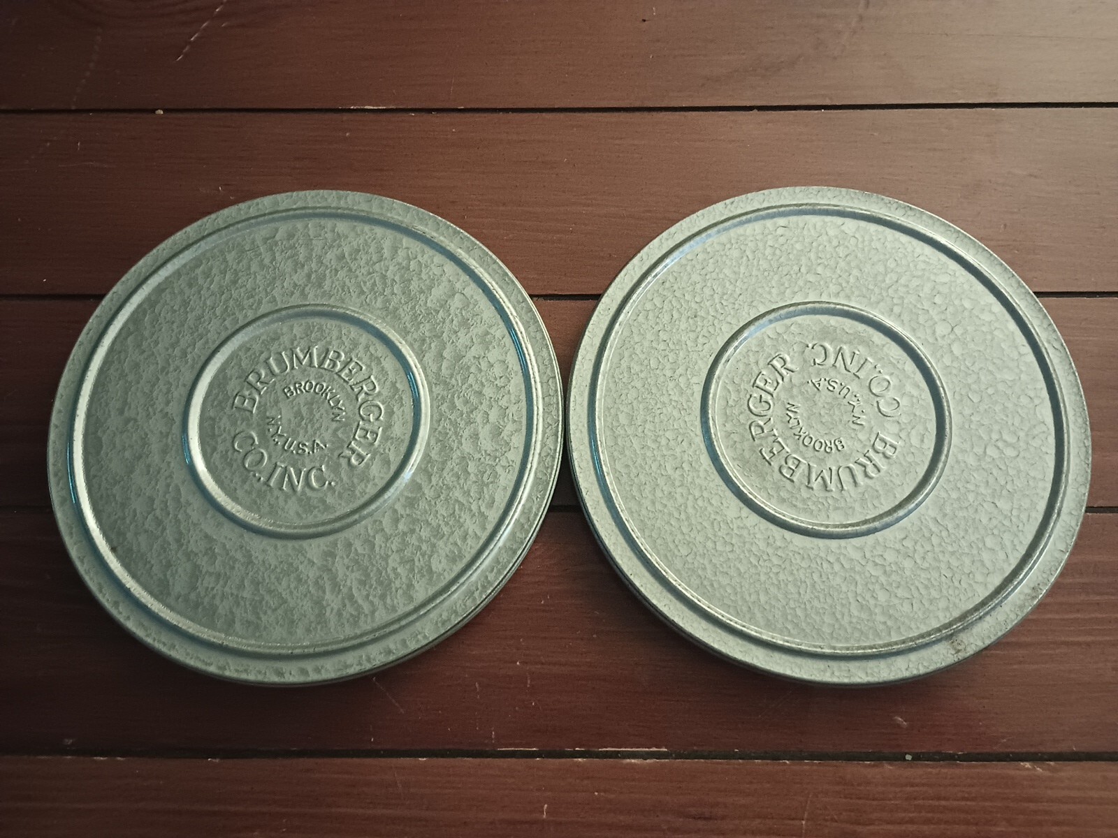 2 Vintage BRUMBURGER 8mm Film Canister and Take Up Reel 7″ USA Metal Case