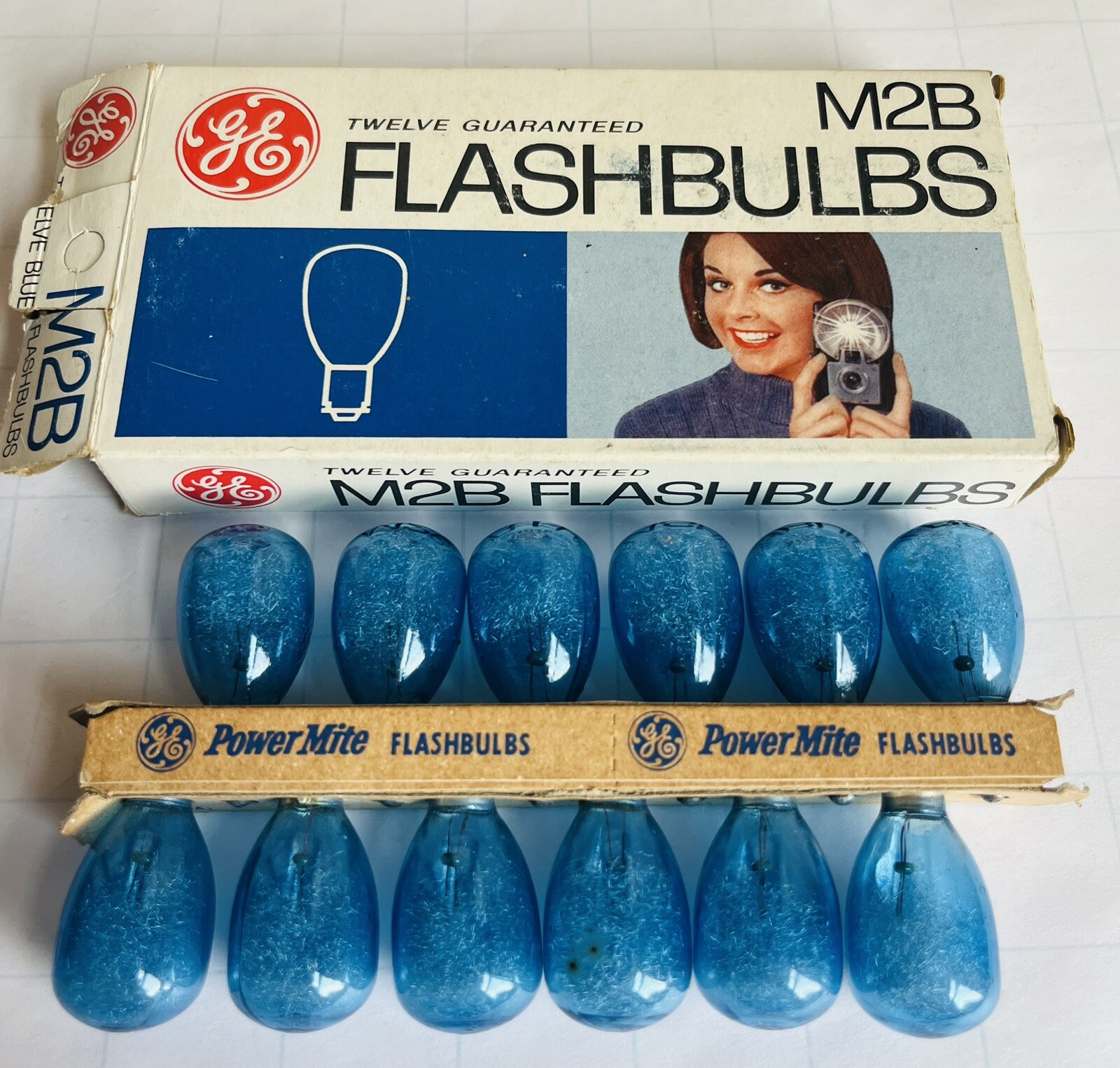 GE General Electric 2B Flashbulb 12 New Bulbs Box Vtg Camera Flashbulbs