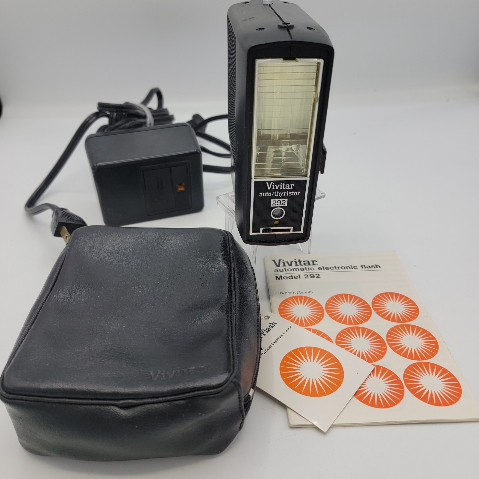 Vivitar Auto Thyristor Model 292 Camera Flash & 120VAC Wall Charger Case Manual