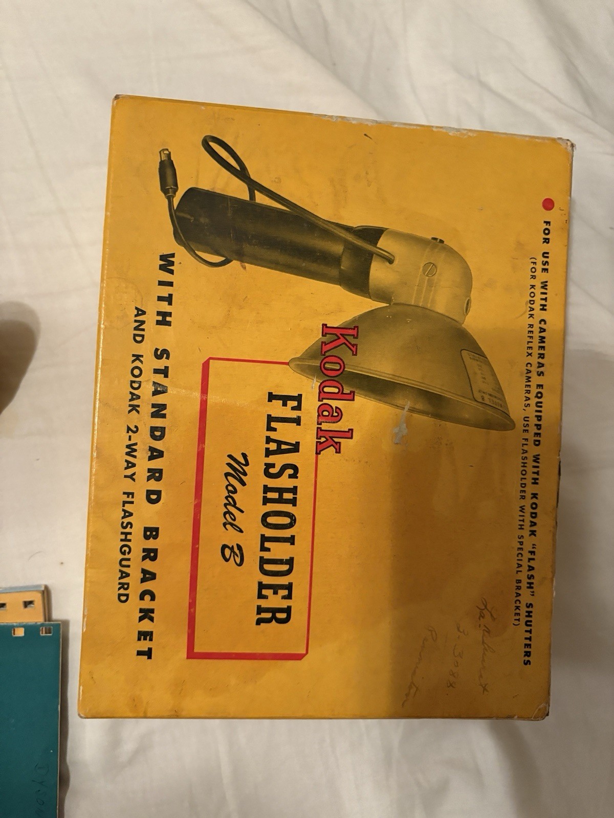VINTAGE | Kodak Flasholder Model B Original Box Paperwork Bulb extra parts