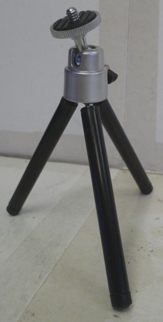 Compact Portable Table Top Adjustable Tripod 5 1/2″ to 7 3/4″ w/Ball Head – Used