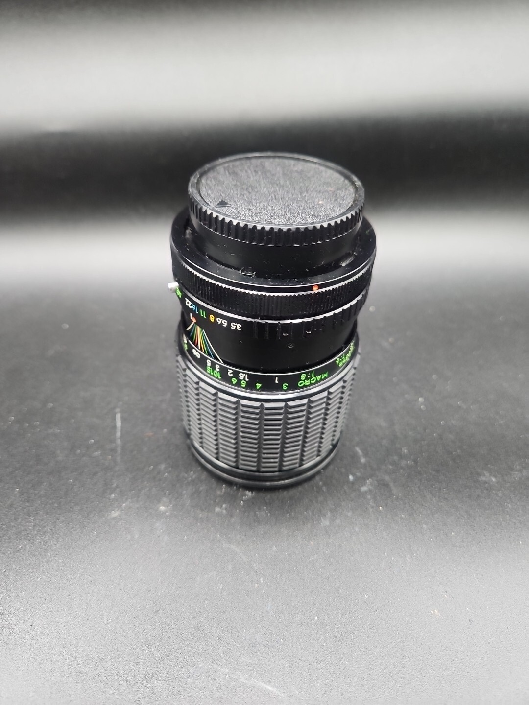 Nikura MC Auto Zoom 1:3.5 28-85mm lens Un-TESTED