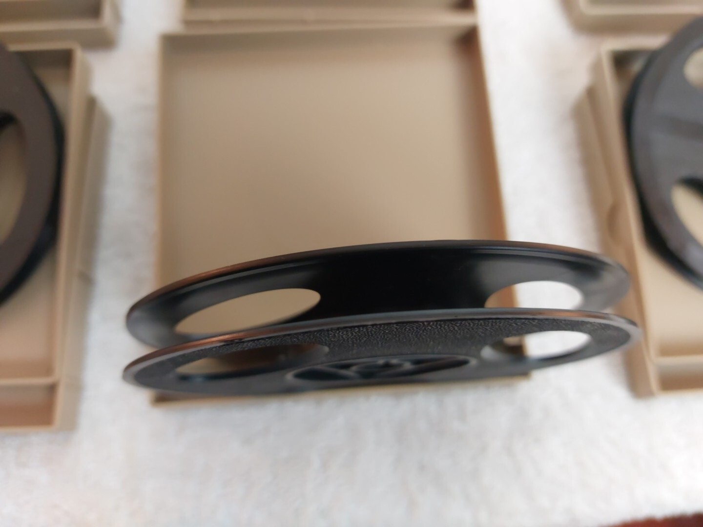 Baia 200 VTG Empty Reels Black Plastic in Tan Cases Storage Box 6 Sets