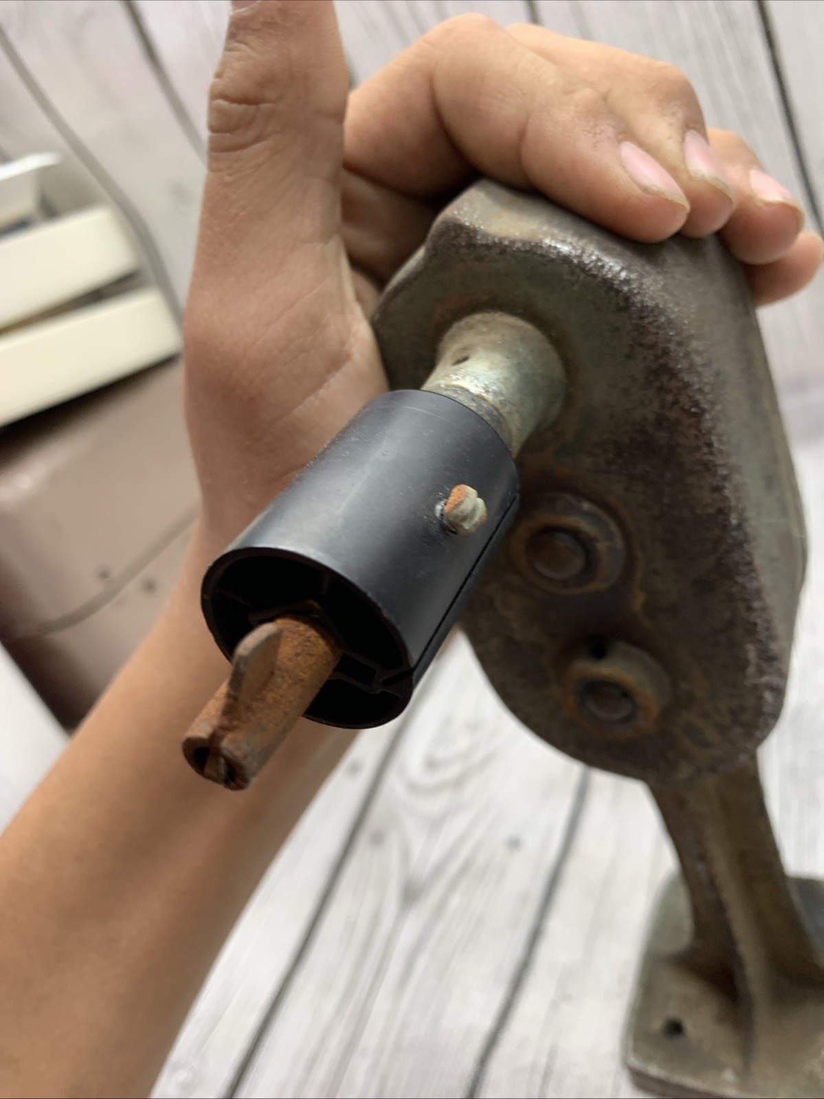 VINTAGE Duplex Reel Spool Winder Cast Iron W/ Tan Handle Spool